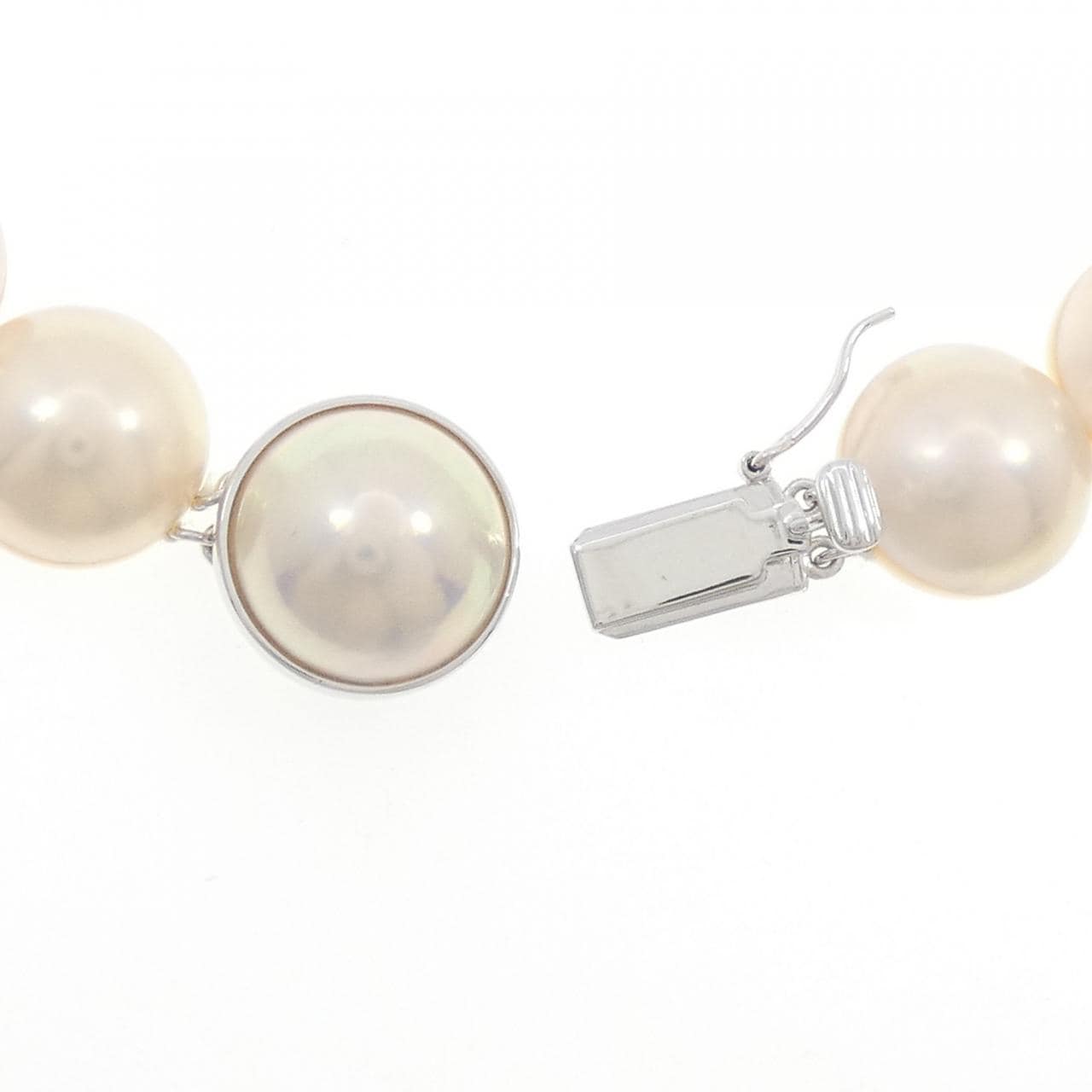 Tasaki Mabe pearl necklace