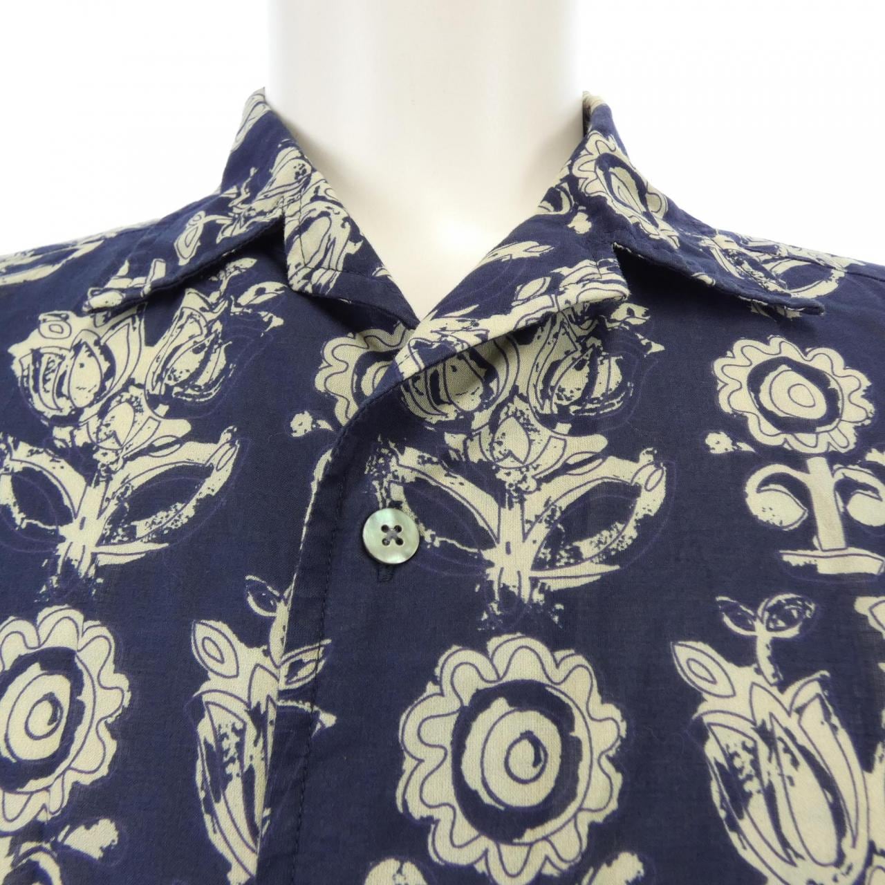 バグッタ BAGUTTA シャツ