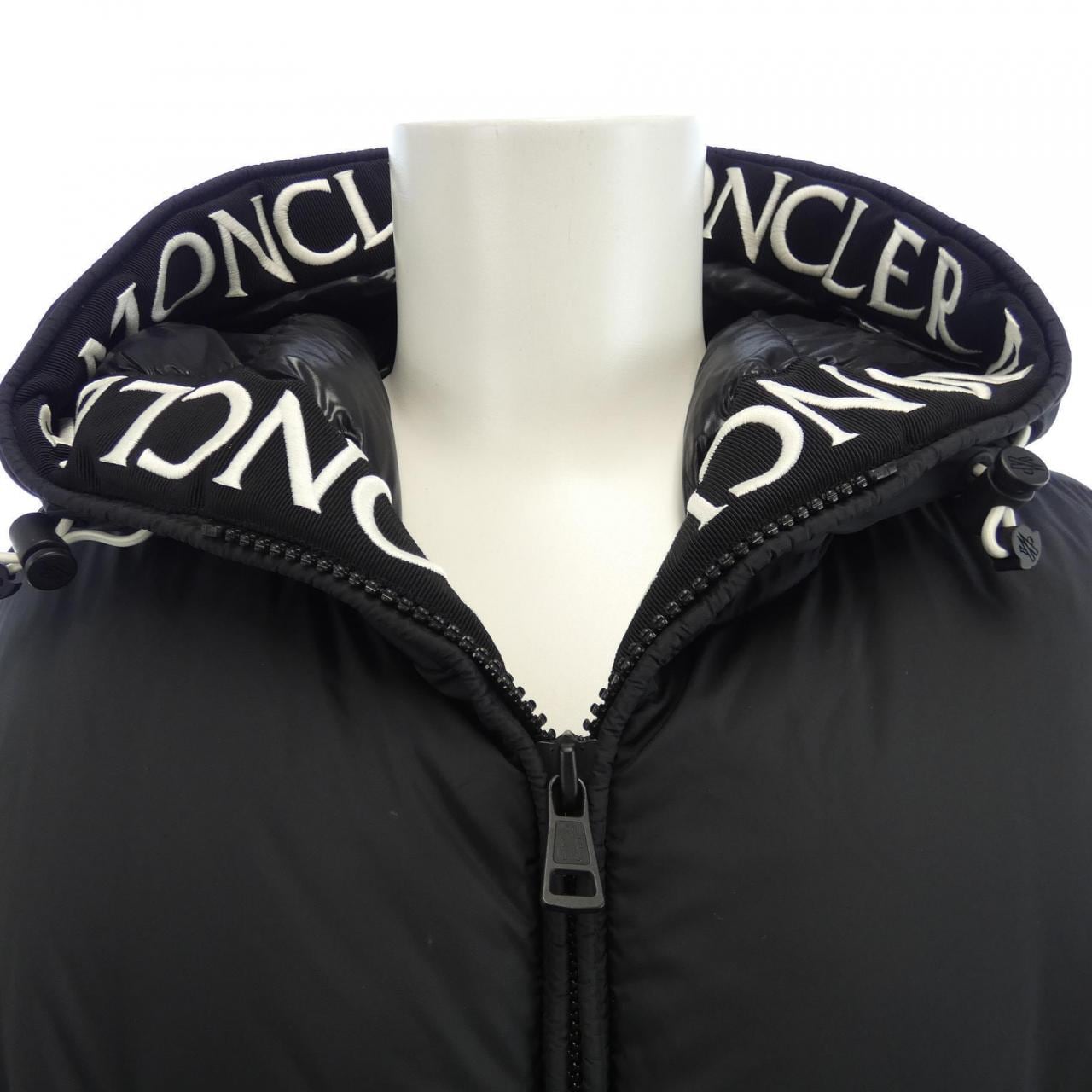 モンクレール MONCLER MONTCLA ダウンジャケット