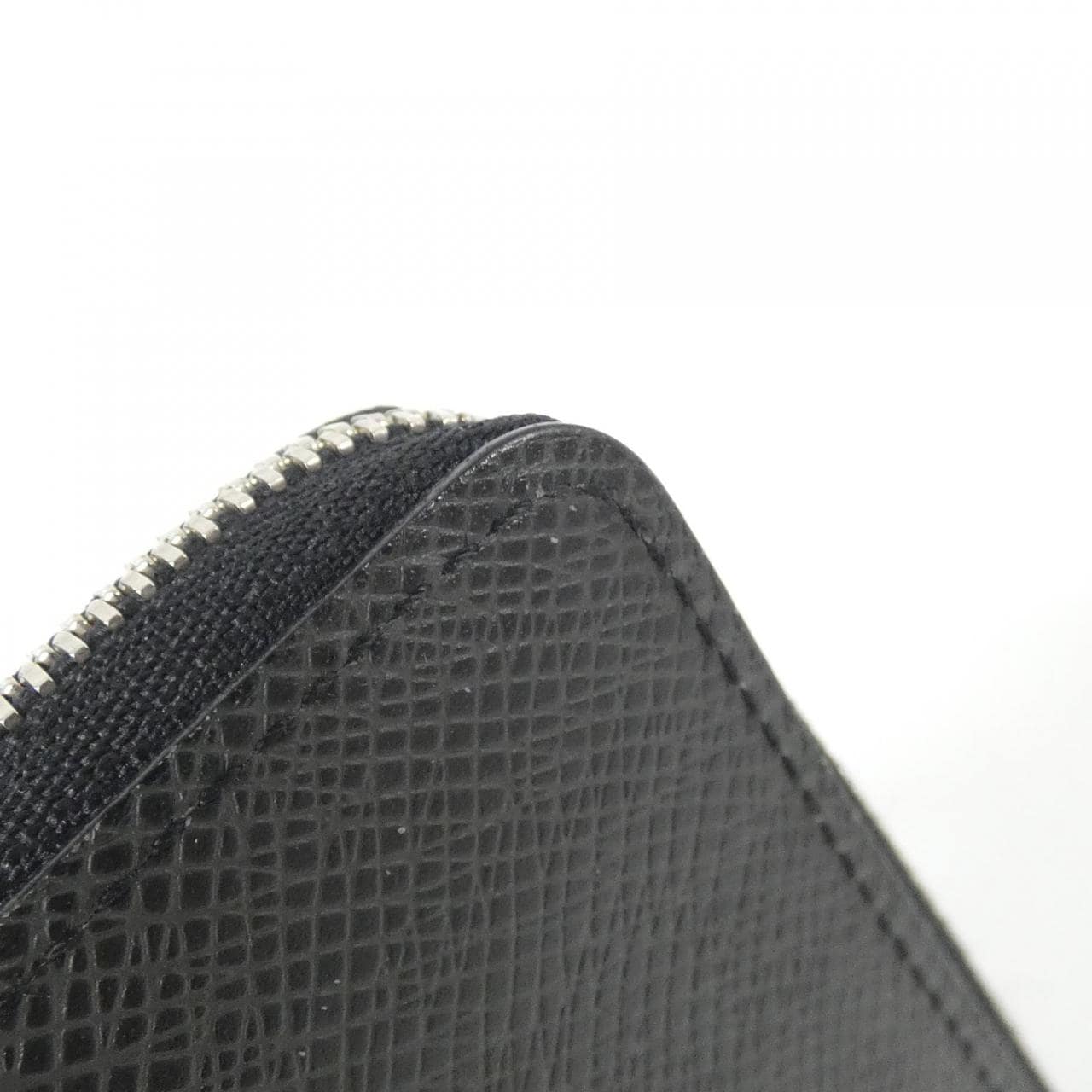 ルイヴィトン タイガ ジッピー コインパース M32832 コインケース