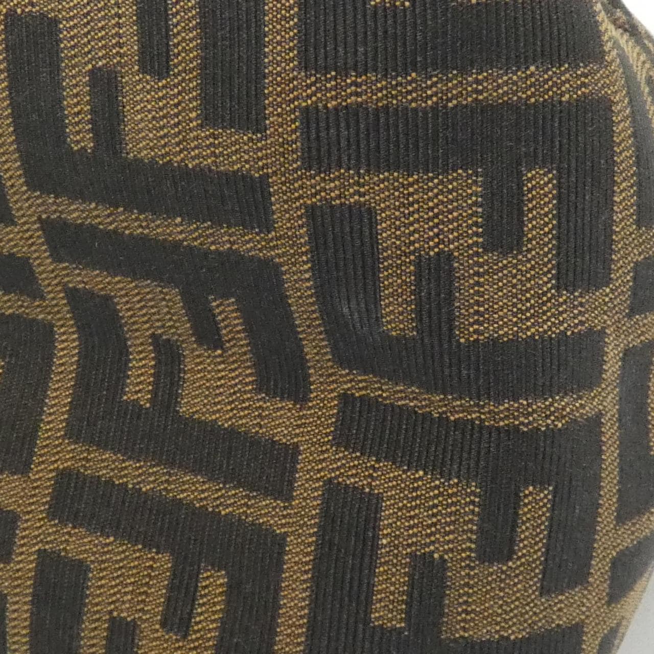 【ヴィンテージ】フェンディ マンマ バゲット 26325 ショルダーバッグ