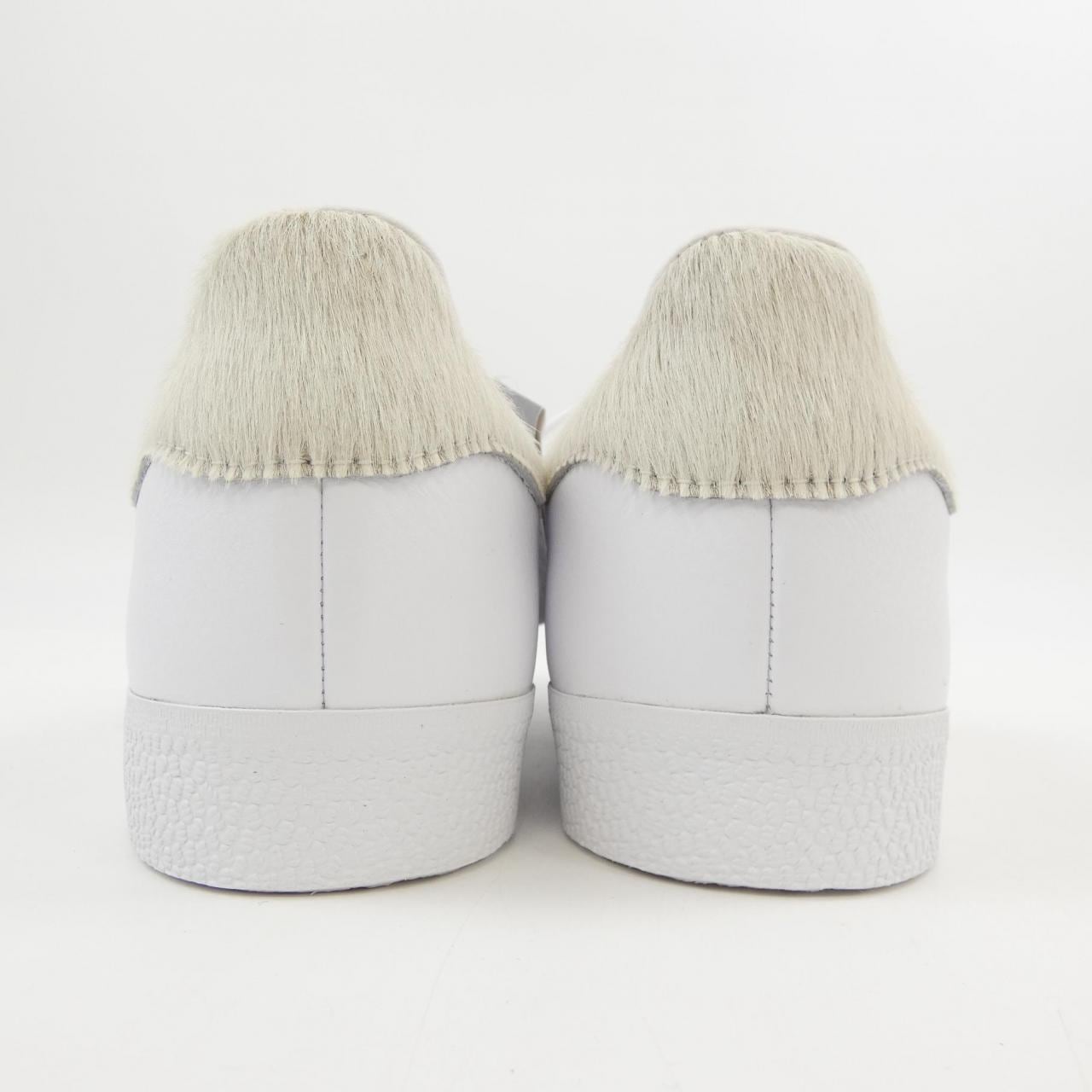 アディダス ADIDAS スニーカー