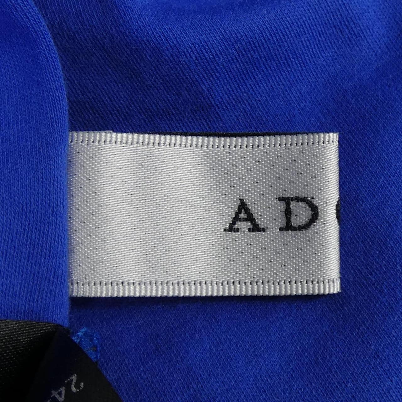 アドーア ADORE Tシャツ