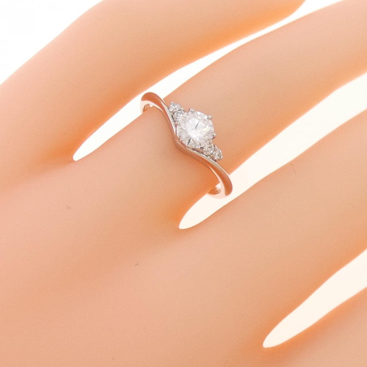 モニッケンダム リング 0.38CT D VVS1 3EXT