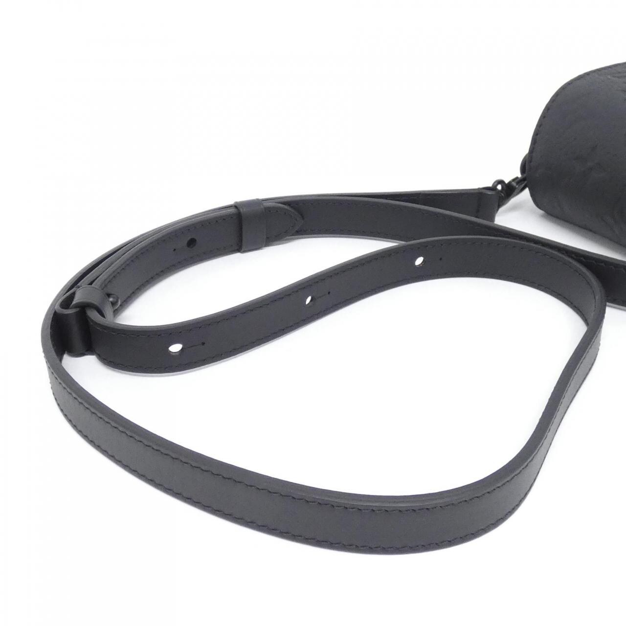 ルイヴィトン トリヨン モノグラム Sロック ヴェルティカル ウエアラブル ウォレット M81524 ショルダーバッグ