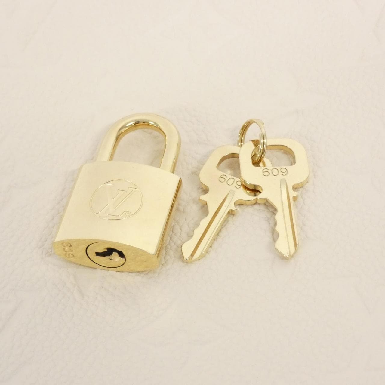 ルイヴィトン モノグラム アンプラント ボワット シャポー スープル M45276 ショルダーバッグ