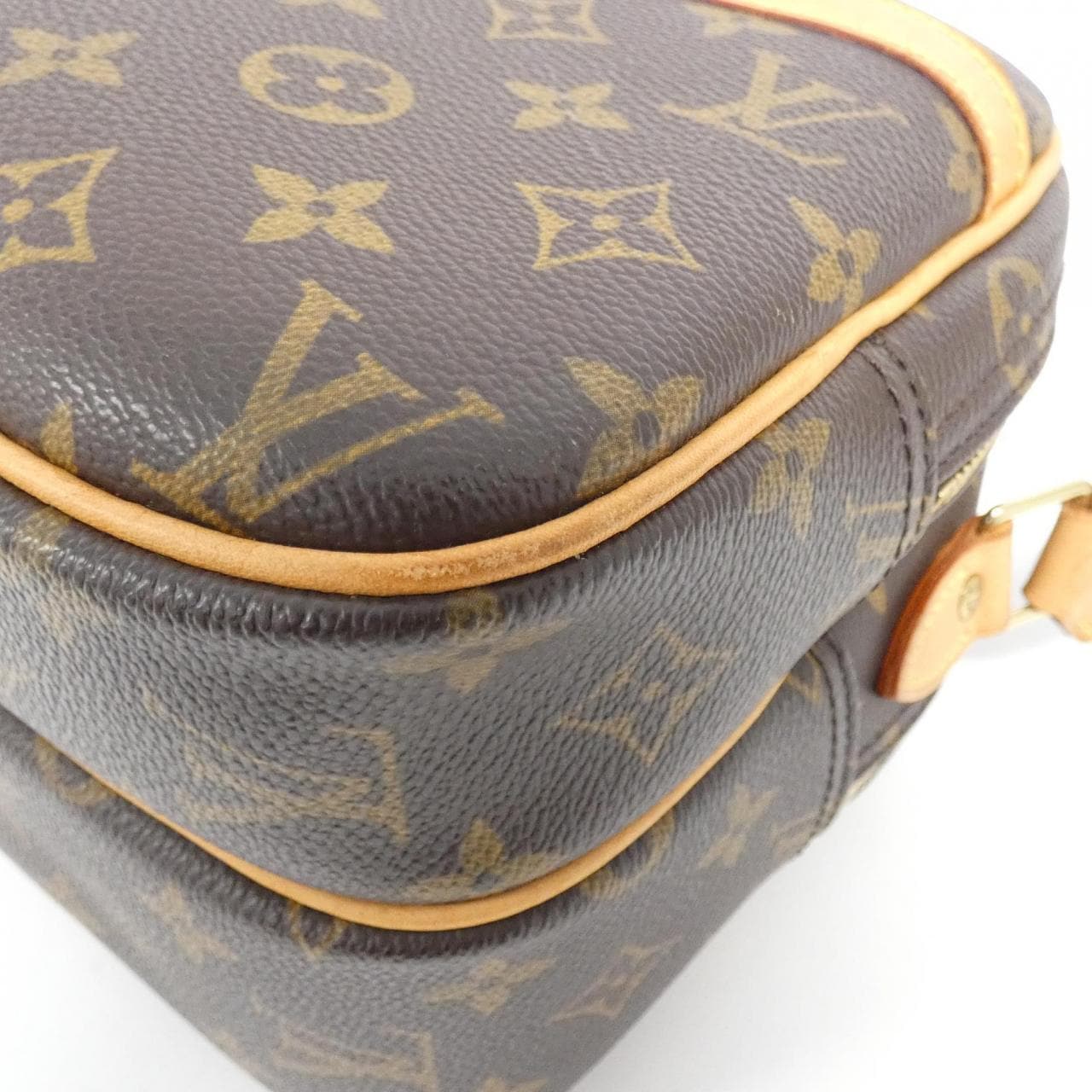 LOUIS VUITTON Monogram Reporter 28cm M45254 Shoulder Bag