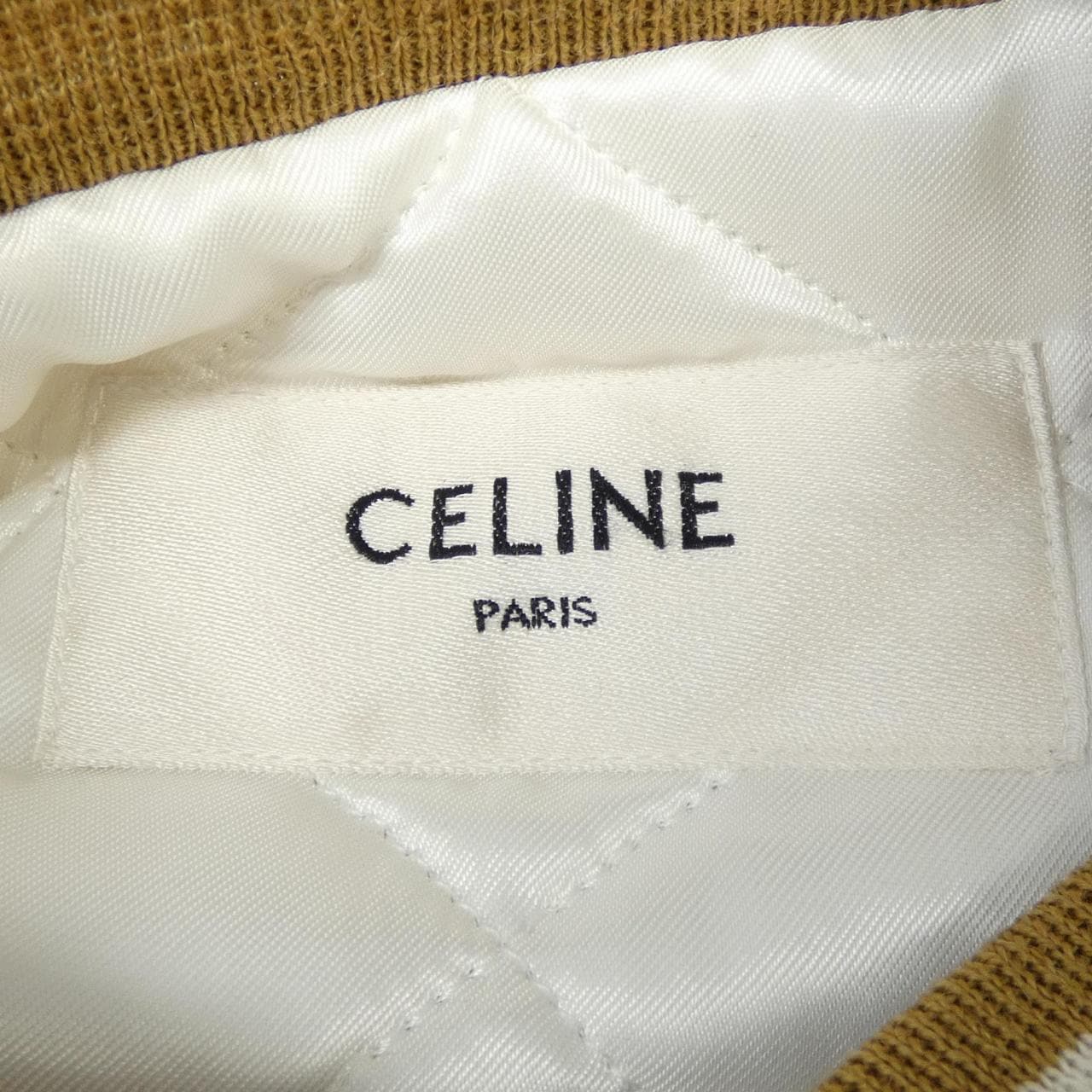 セリーヌ CELINE LUCKY LOVER 2W635497M スタジャン