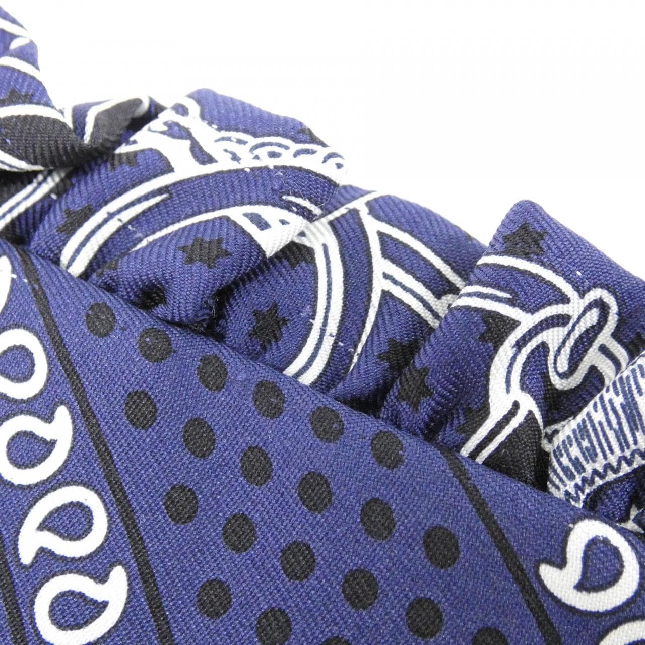 エルメス EPERON D'OR BANDANA ツイリー フリル 852978S スカーフ