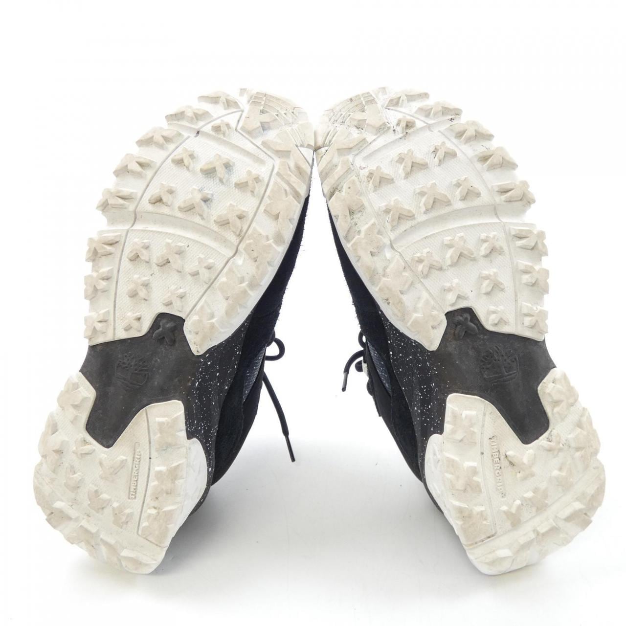 WHITE MOUNTAINEERING Sneakers