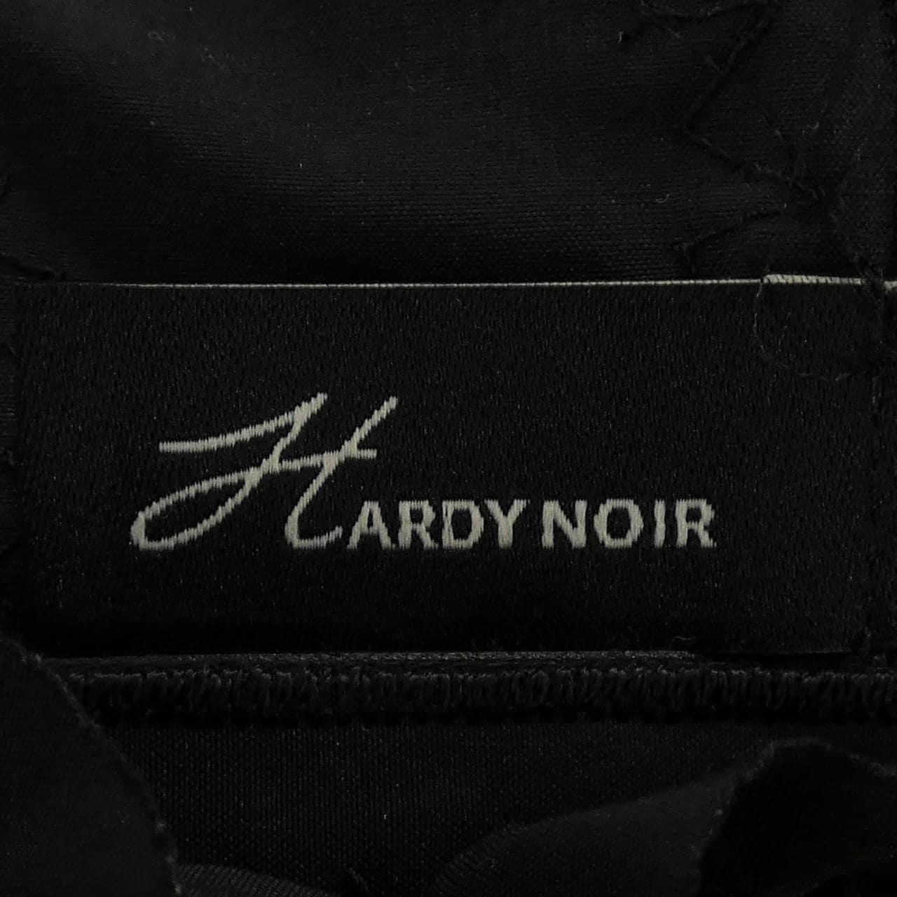 アルディーノアール HARDY NOIR ベスト