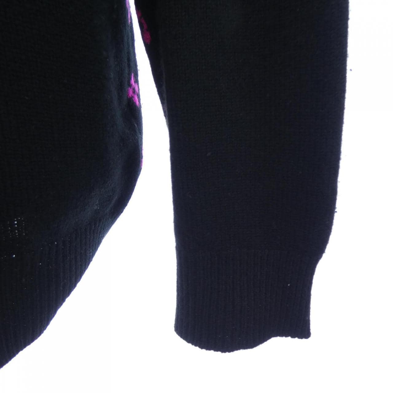 ルイヴィトン LOUIS VUITTON ハーフアンドハーフモノグラム HGN41WIXW ニット