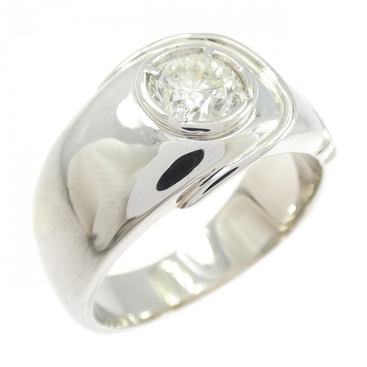 PT900 ダイヤモンド リング 1.06CT