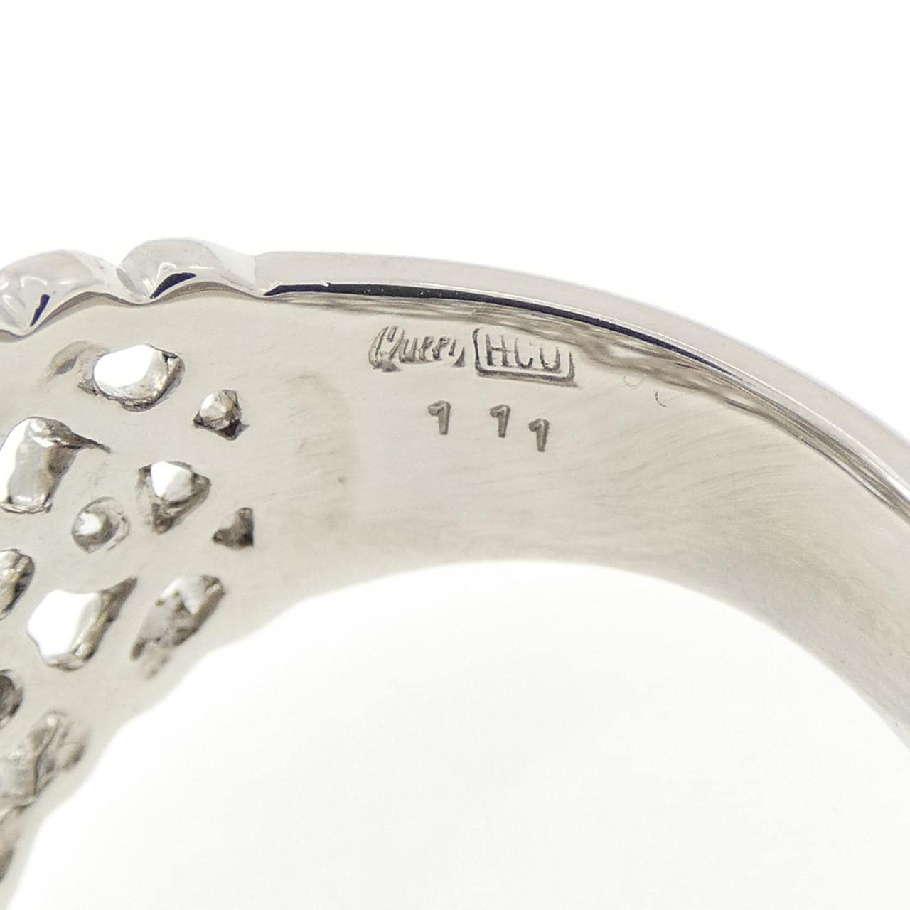 クイーン ダイヤモンド リング 1.11CT