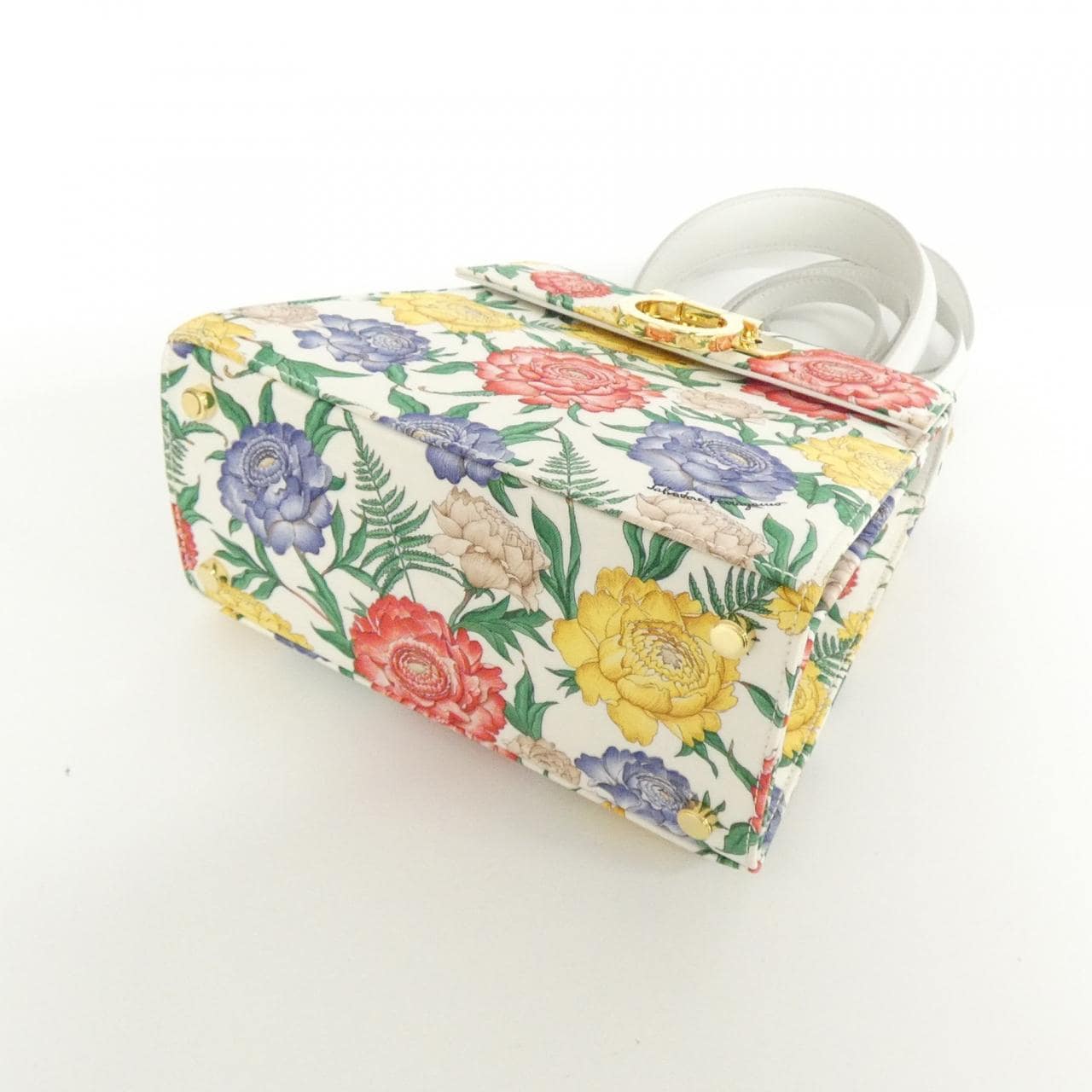 サルヴァトーレフェラガモ 21 G901 バッグ