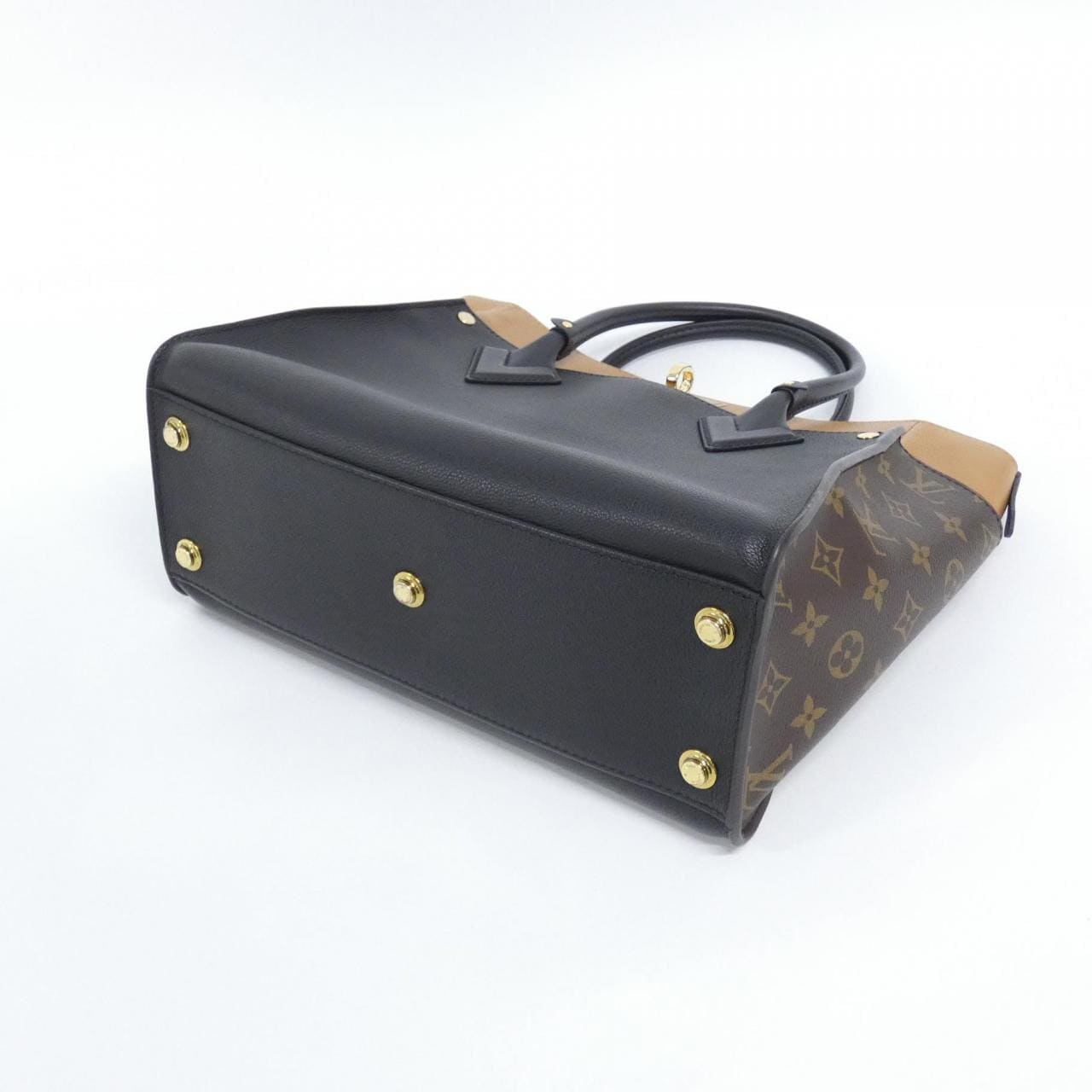 LOUIS VUITTON Monogram On My Side MM M53823 Bag