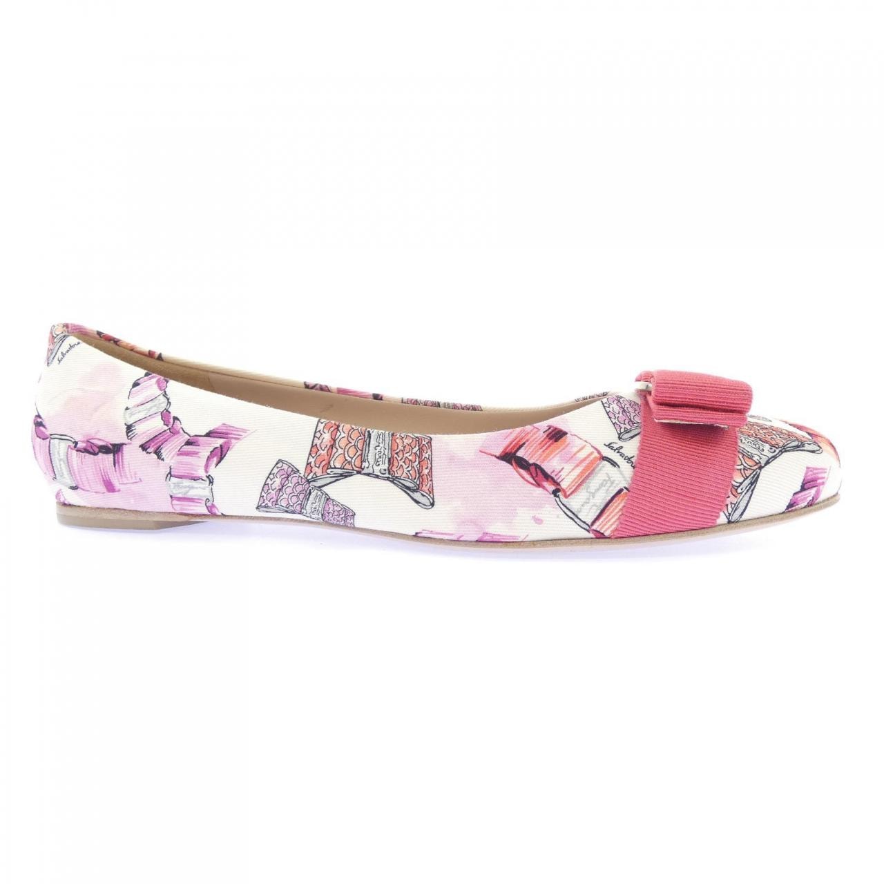 フェラガモ FERRAGAMO フラットシューズ