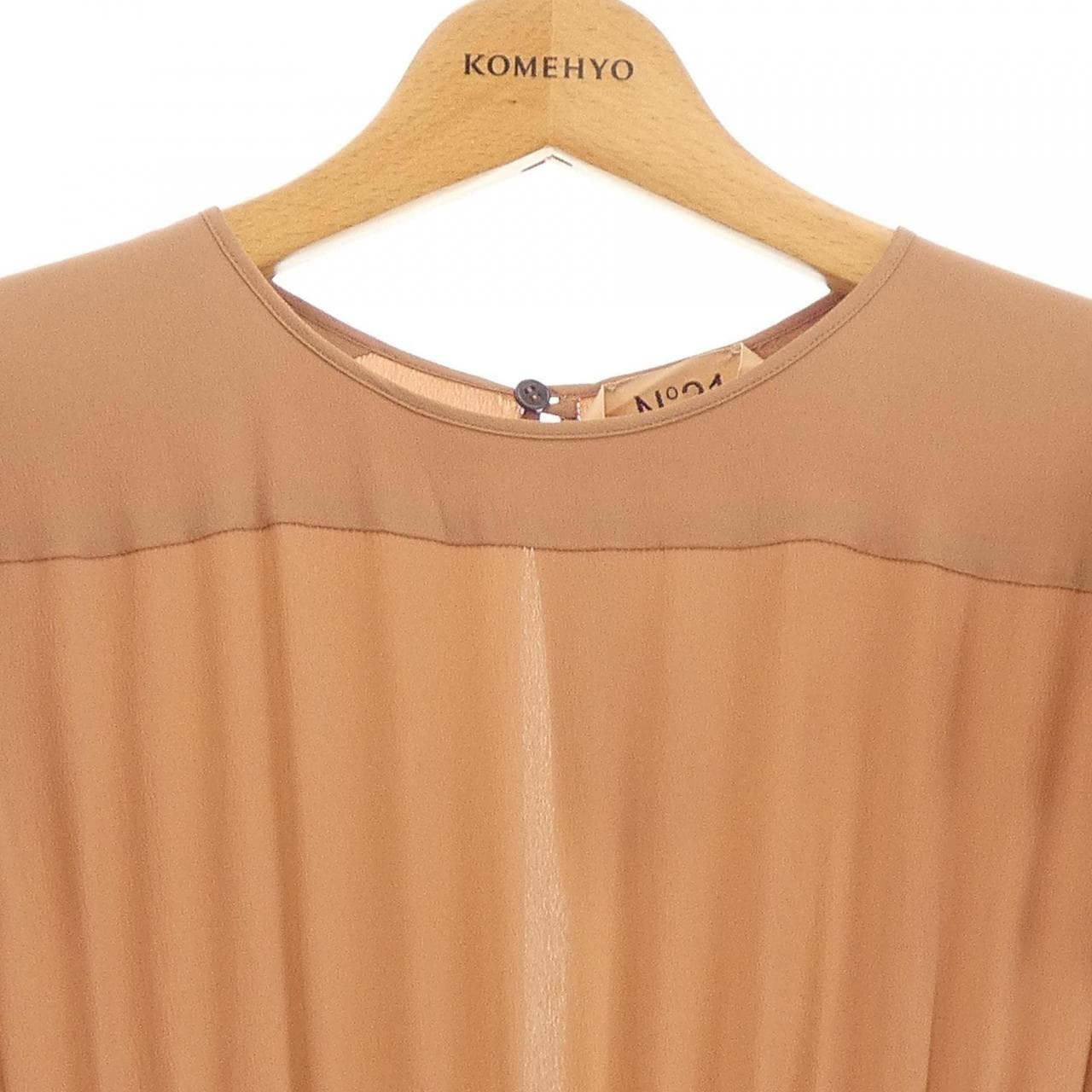 ヌメロヴェントゥーノ N°21 ワンピース