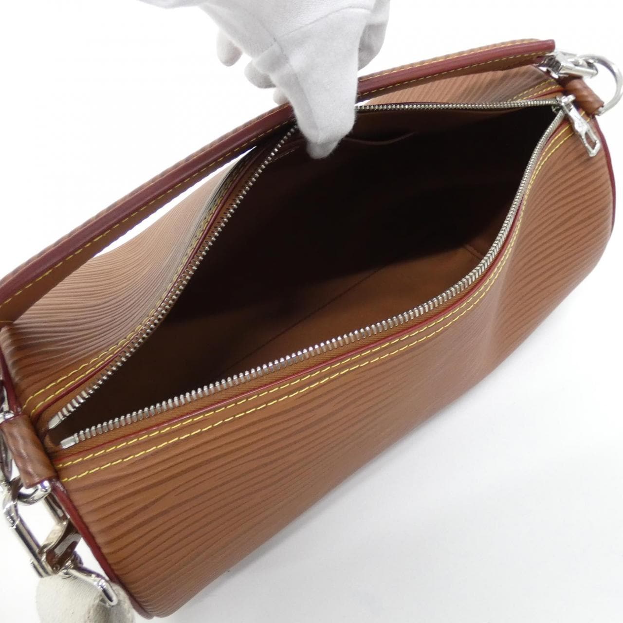 LOUIS VUITTON EpiXL 软质 Porochon M23092 单肩包