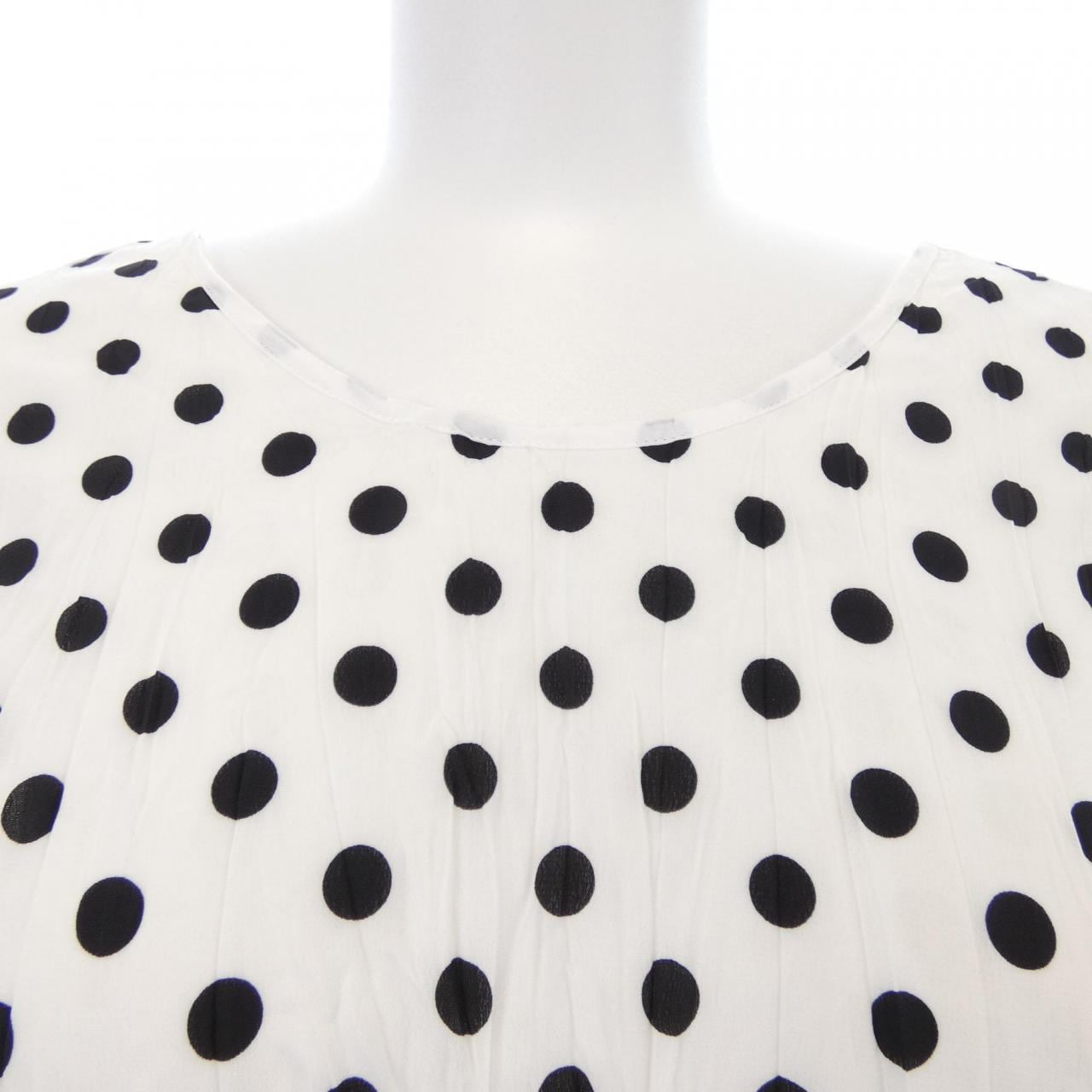 ザニューハウス THE NEWHOUSE トップス