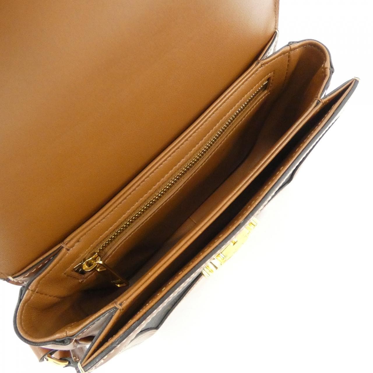 セリーヌ ティーン トリオンフ 188882BZ4 ショルダーバッグ