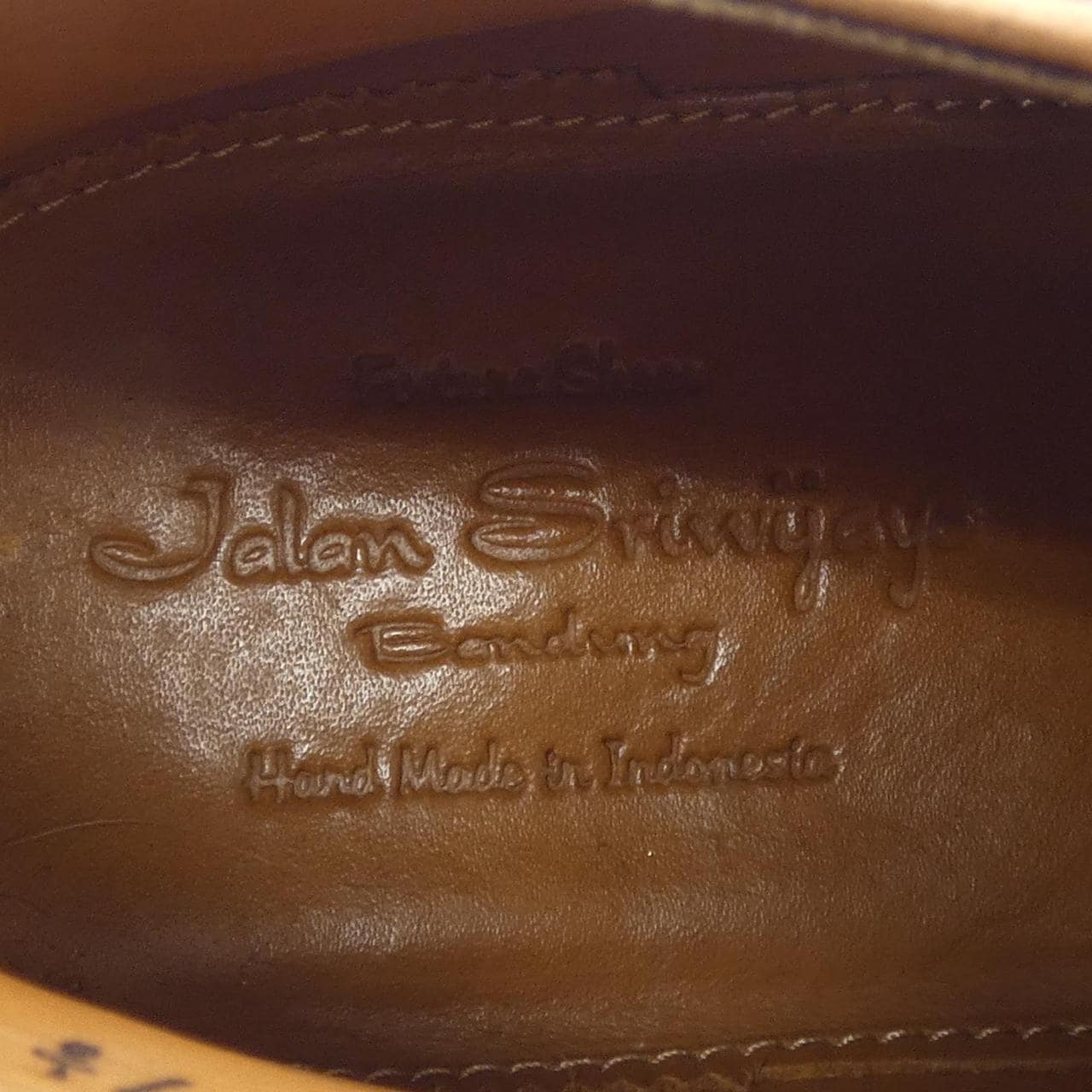 ジャランスリウァヤ JALAN SRIWIJAYA 98440　16088 シューズ