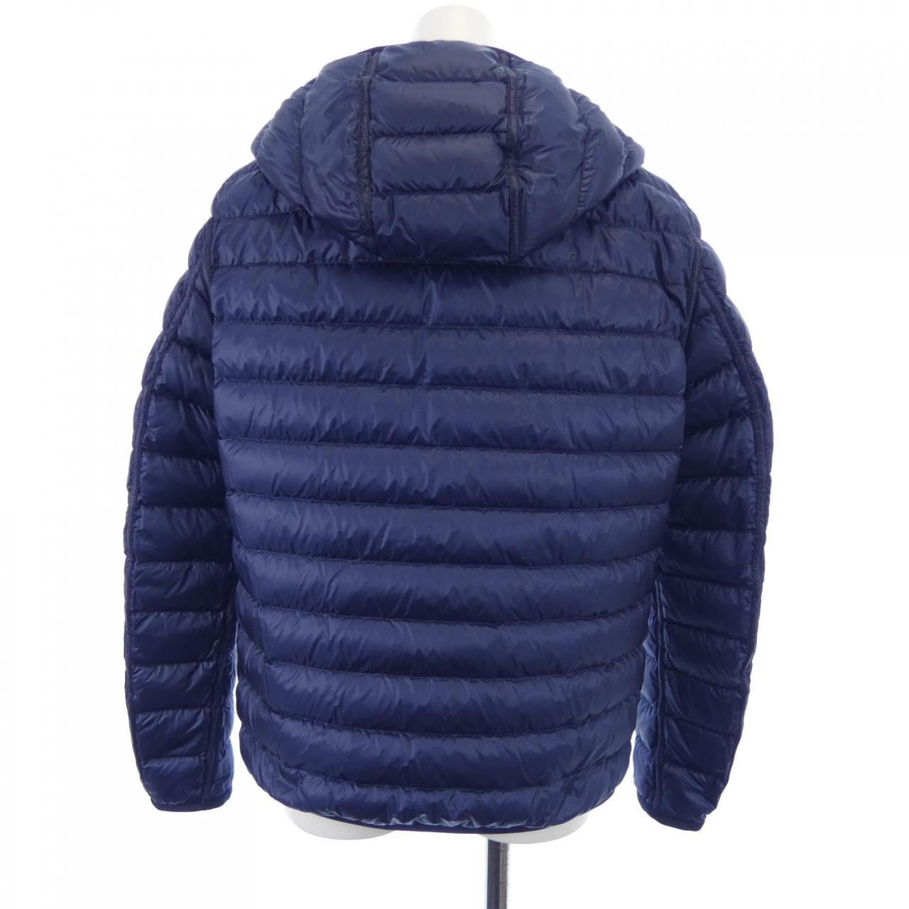 モンクレール MONCLER ダウンジャケット