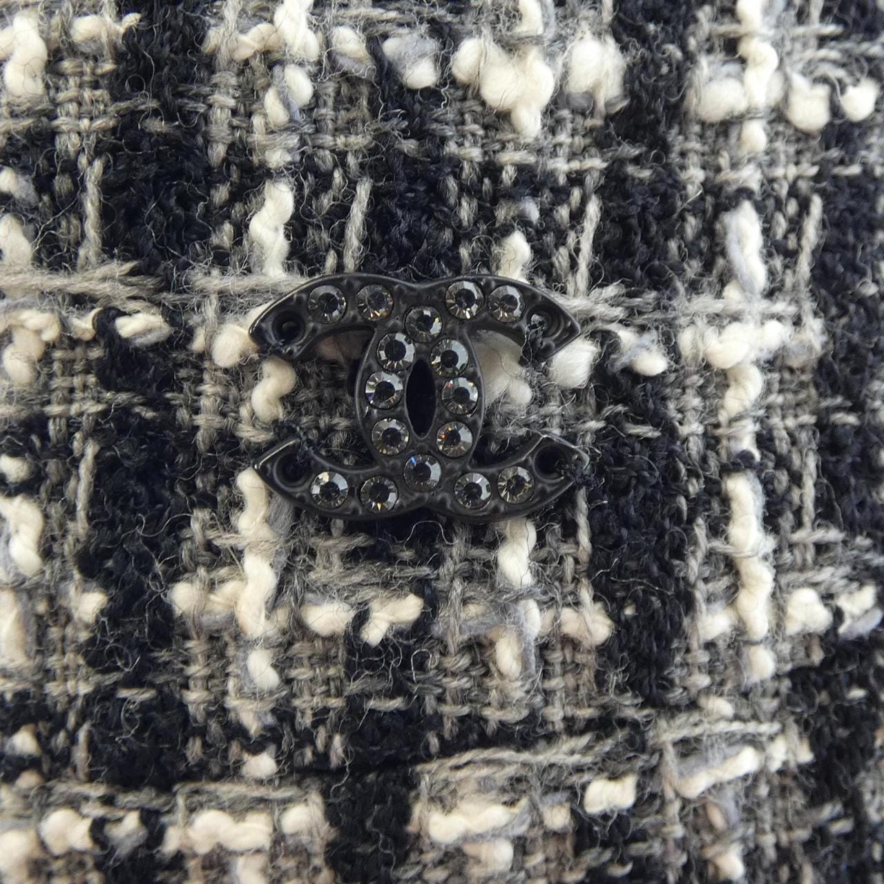 【ヴィンテージ】シャネル CHANEL P23976V14108 04A スカート