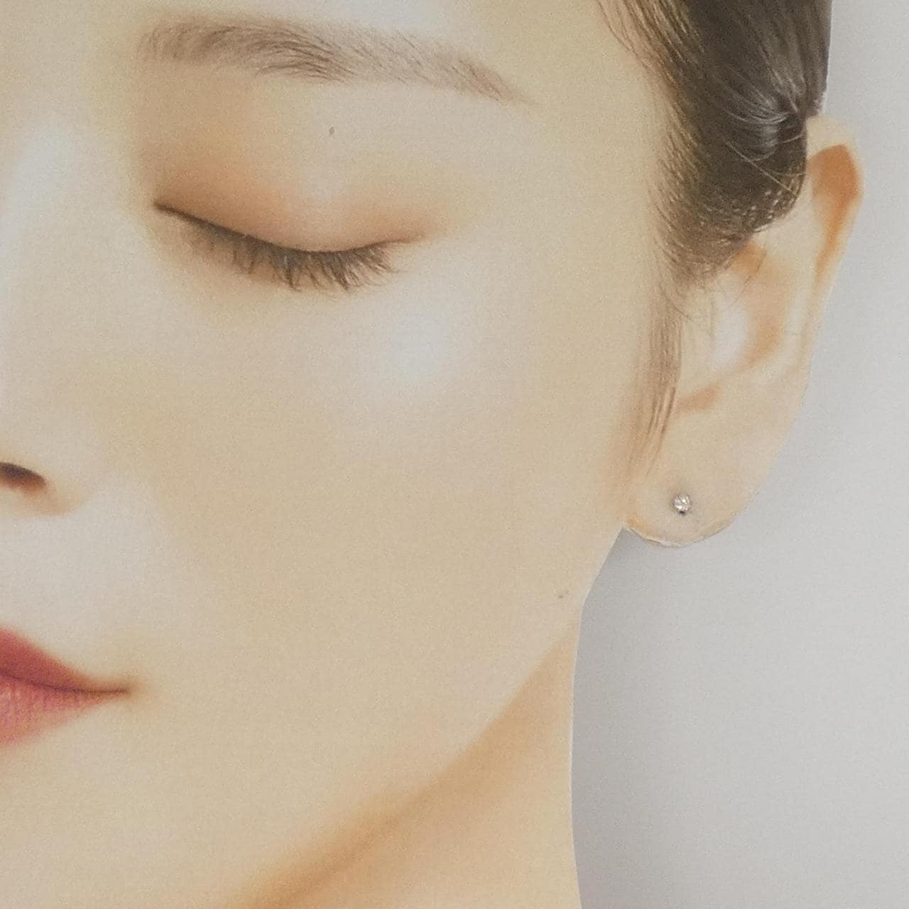 PT900 ソリティア ダイヤモンド ピアス 0.10CT