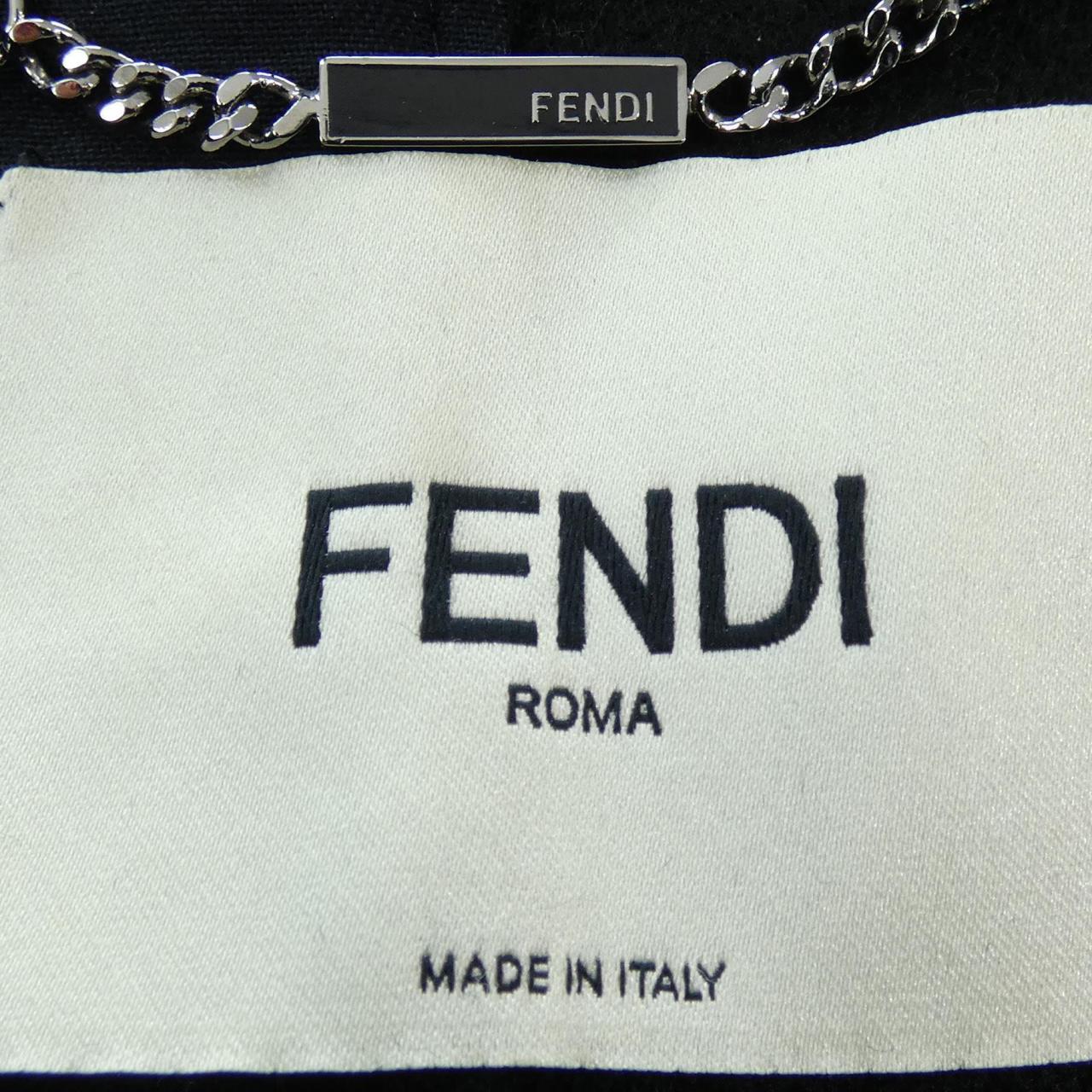 FENDI狐狸毛口袋大衣 FF7818 W1D