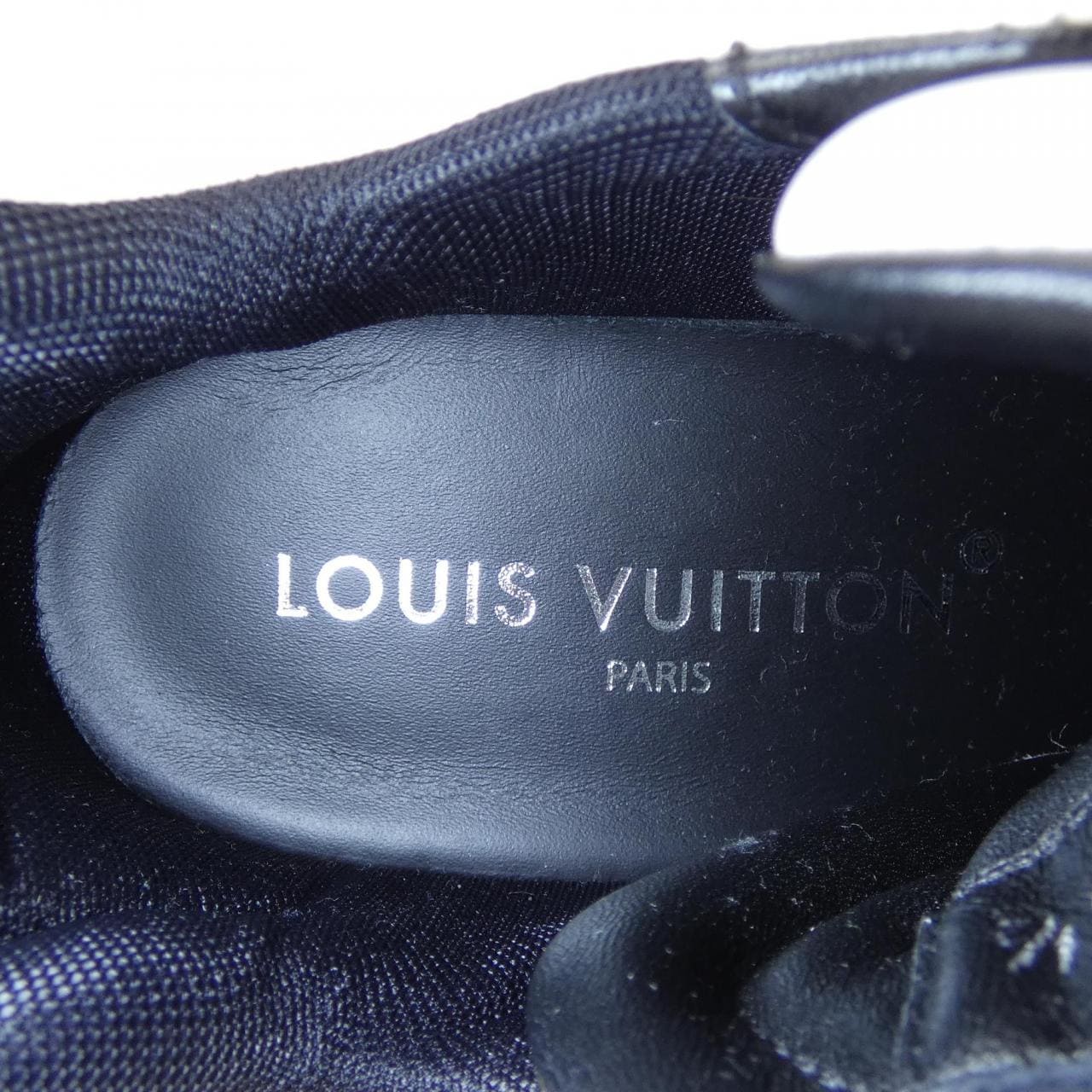 ルイヴィトン LOUIS VUITTON 日本限定 LVアークライト2.0ライン スニーカー