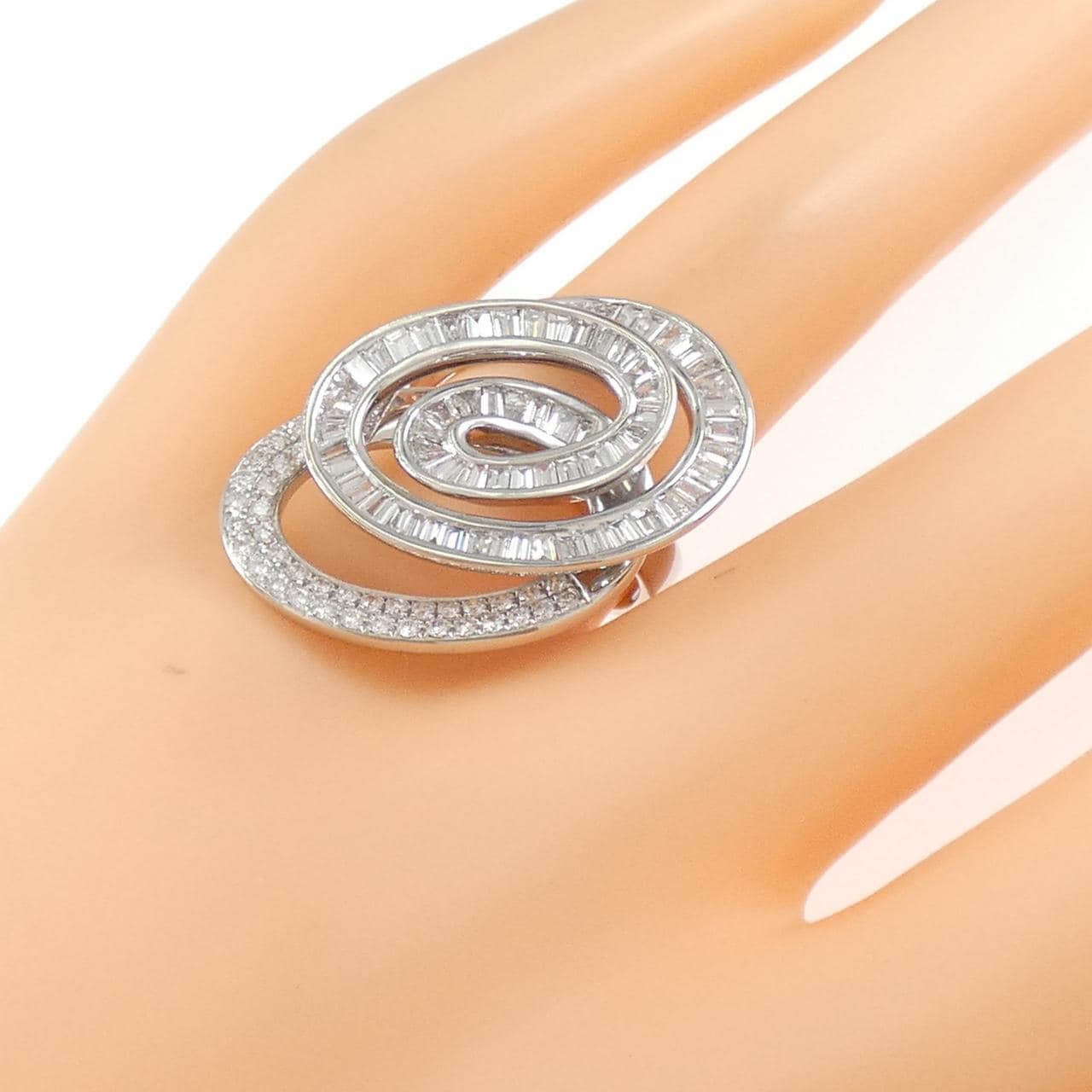 18KWG ダイヤモンド リング 2.08CT