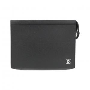 LOUIS VUITTON Taiga Pochette Voyage M30450 包