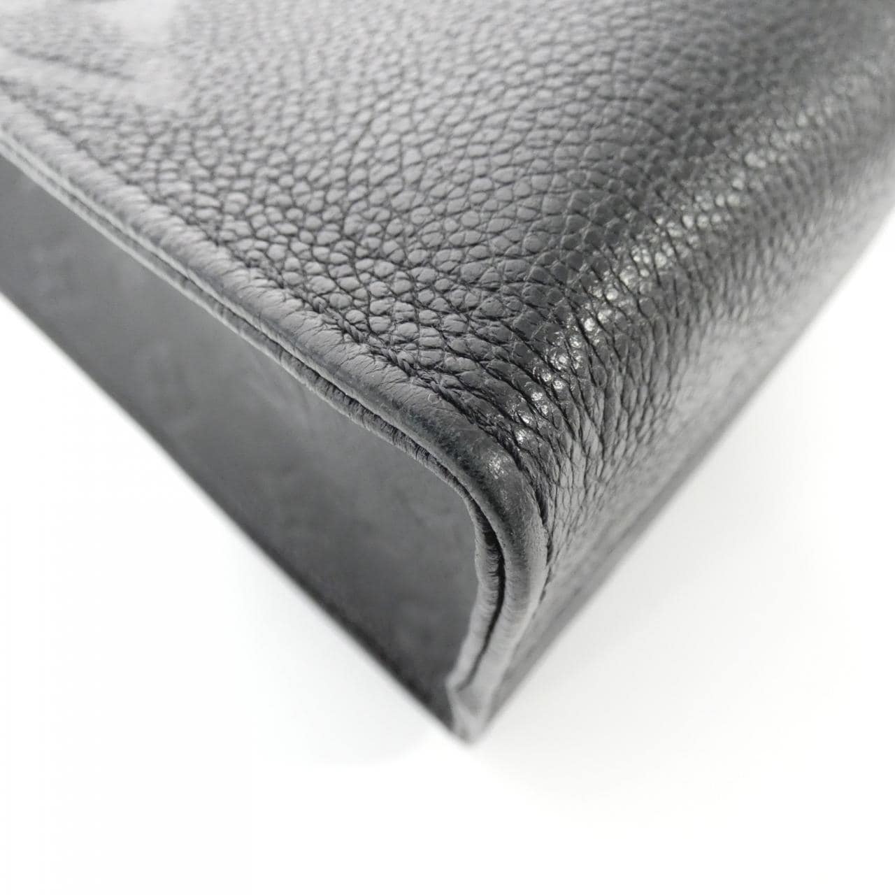 LOUIS VUITTON Monogram Empreinte On The Go PM M45653 包