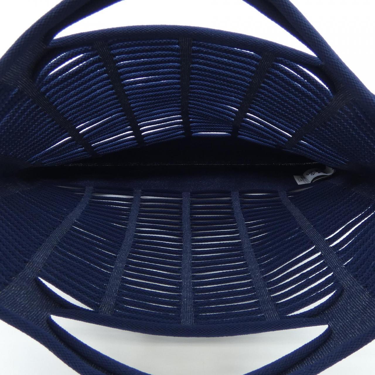 イッセイミヤケ ISSEY MIYAKE GG13-AG111 BAG