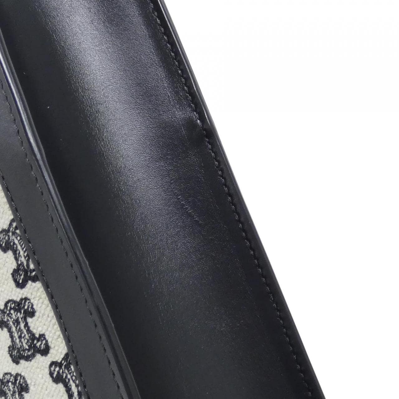 セリーヌ スモール バーティカル カバ 194352CS8 バッグ