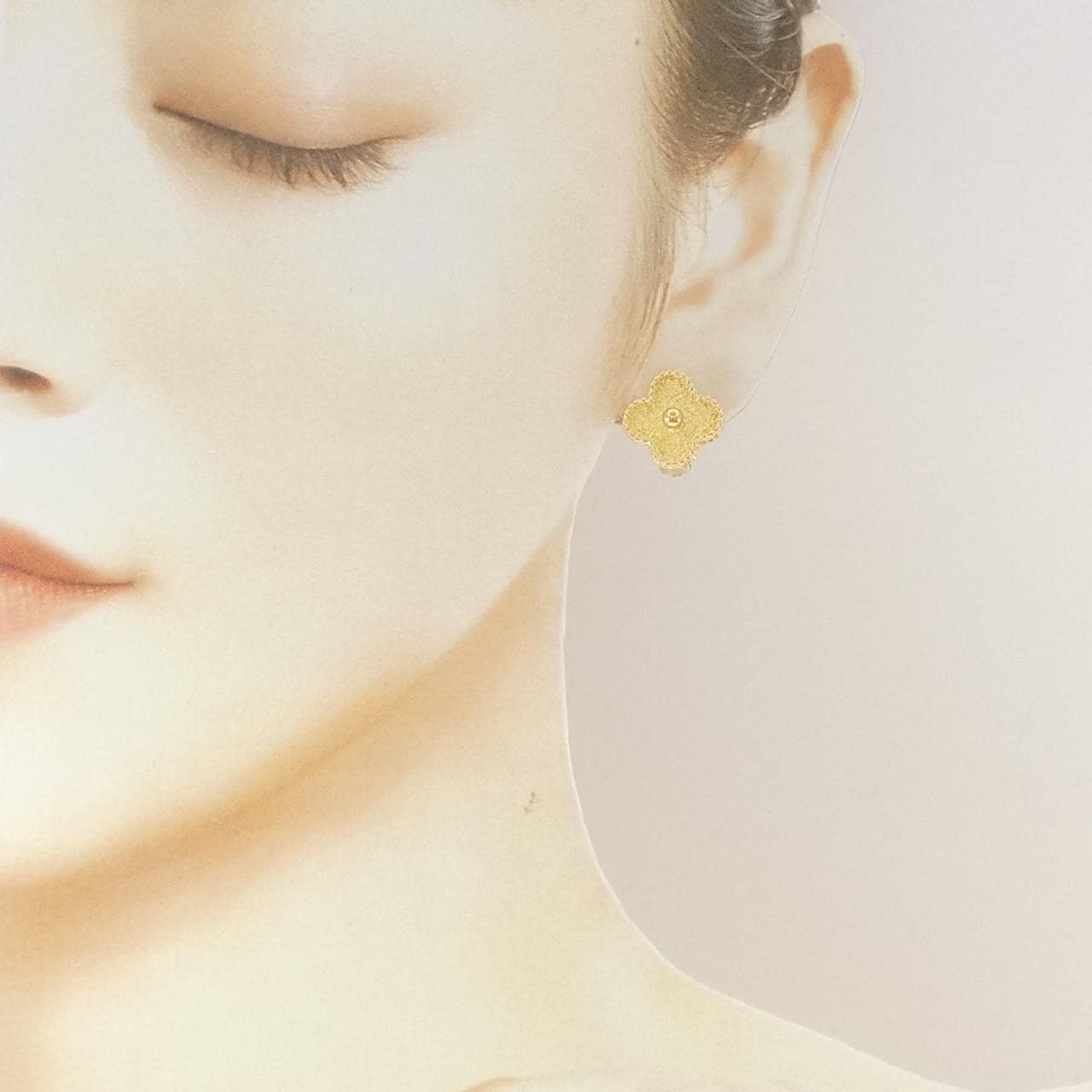 ヴァンクリーフ&アーペル ヴィンテージアルハンブラ ピアス