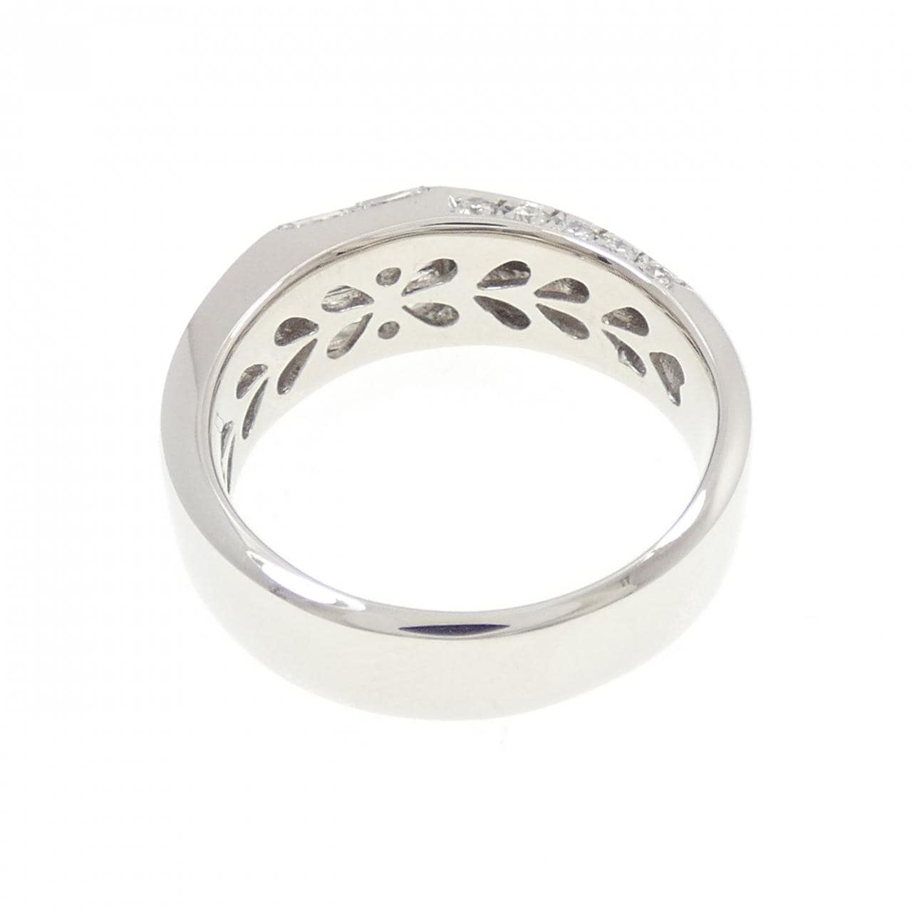 PT900 Diamond Ring 0.71CT