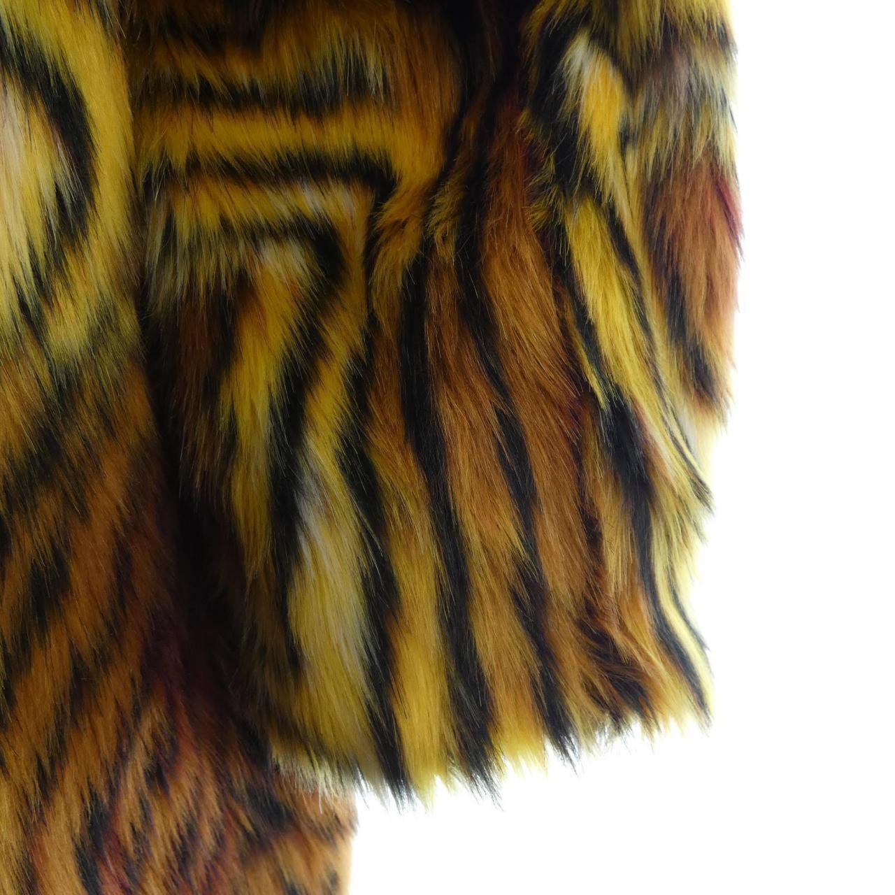 ヴェルサーチェ VERSACE A87741 コート