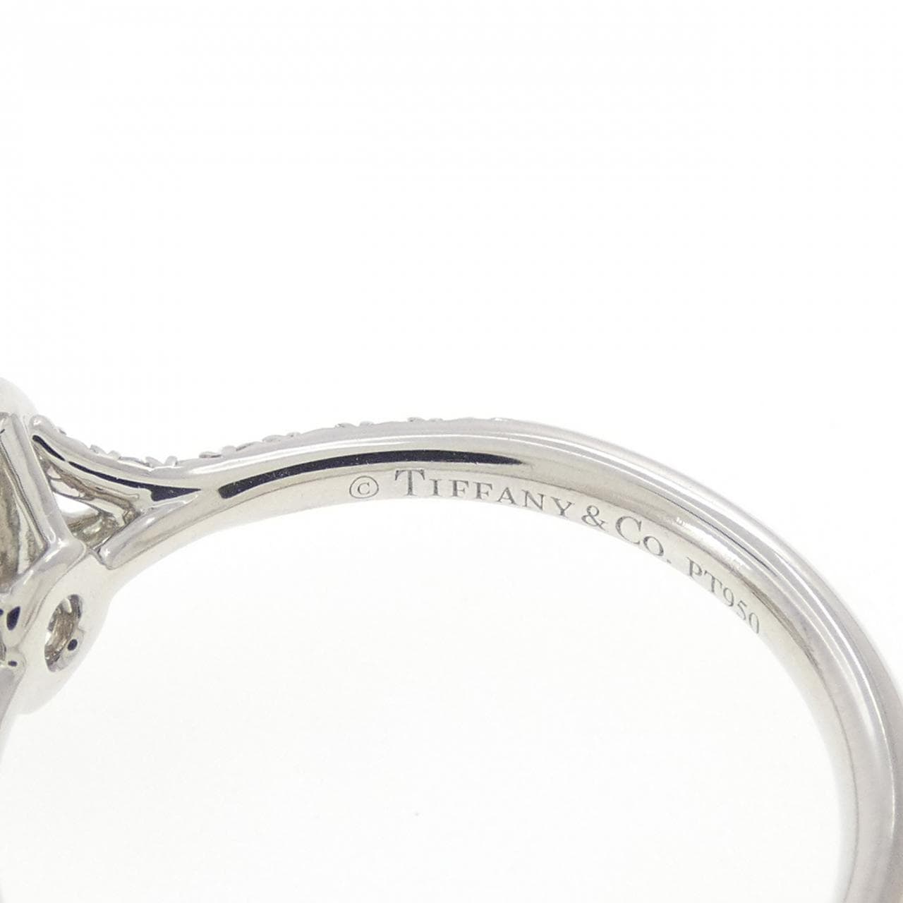 ティファニー ソレスト リング 0.32CT