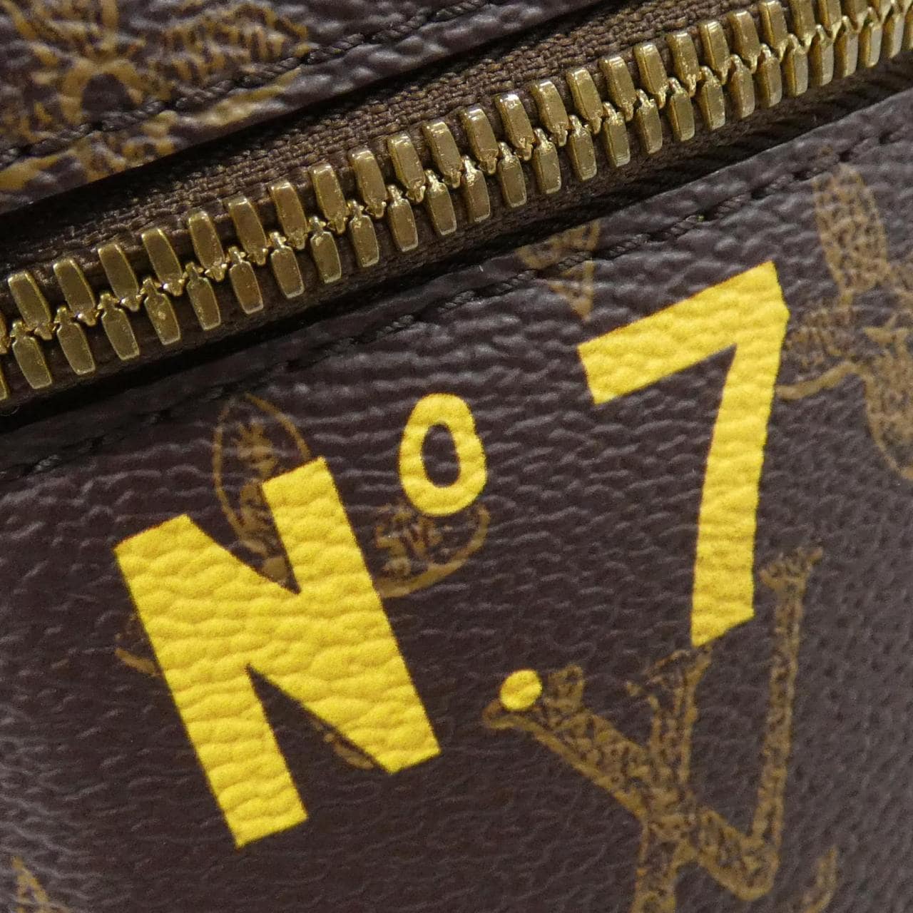 ルイヴィトン モノグラム(N°7) ヴェルティカル ボックス トランク M59664 バッグ