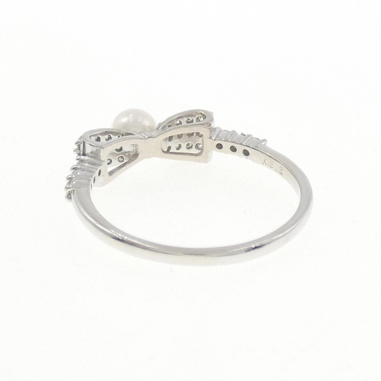 K18WG リボン アコヤパール リング 4.4mm