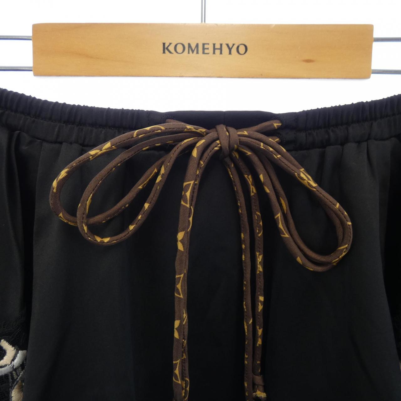 ルイヴィトン LOUIS VUITTON スカート