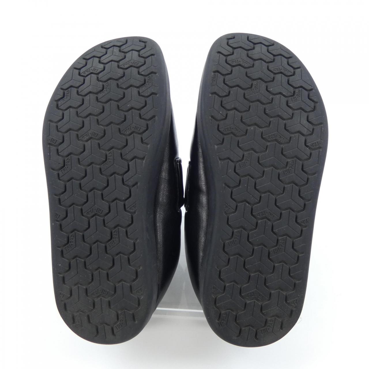 TOSHINOSUKE TAKEGAHA シューズ