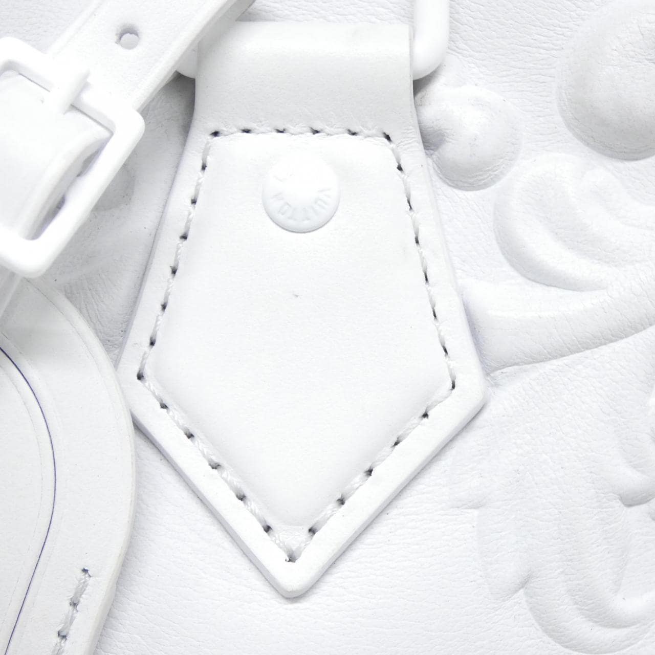 ルイヴィトン LVオーナメント サック プラ M21841 バッグ