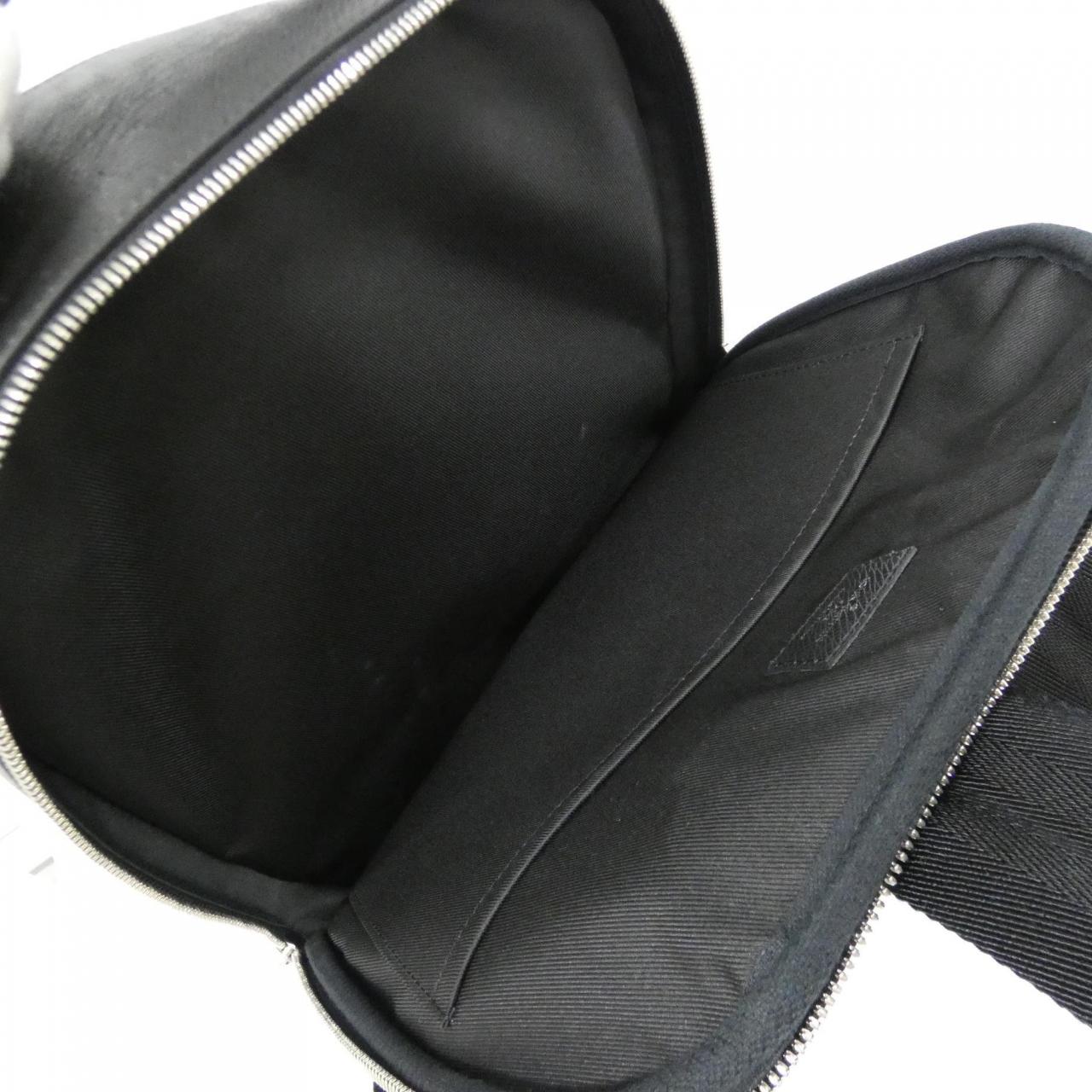 ルイヴィトン タイガ アヴェニュー スリングバッグ M30977 リュックサック