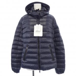 モンクレール MONCLER ダウンジャケット