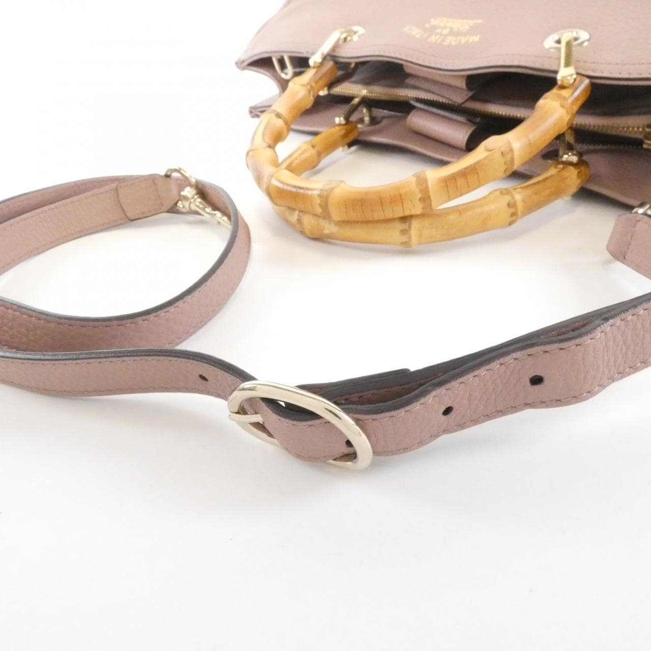 グッチ 323660 A7M0G バッグ