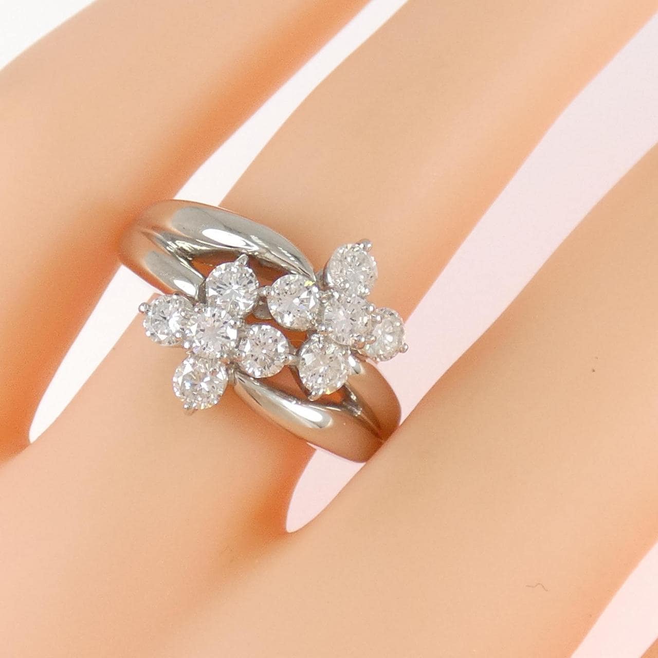 PT900 フラワー ダイヤモンド リング 1.00CT