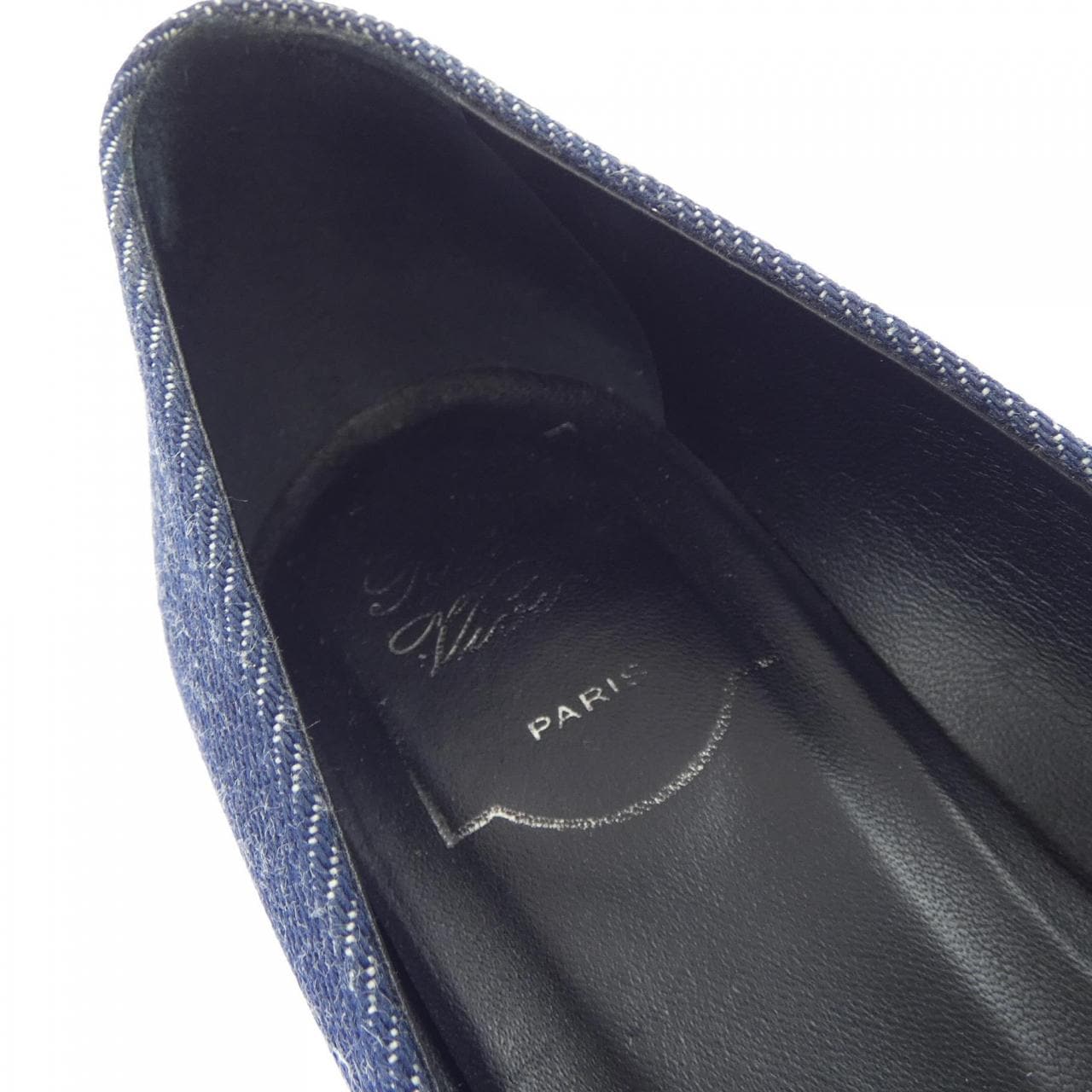 ロジェヴィヴィエ ROGER VIVIER パンプス